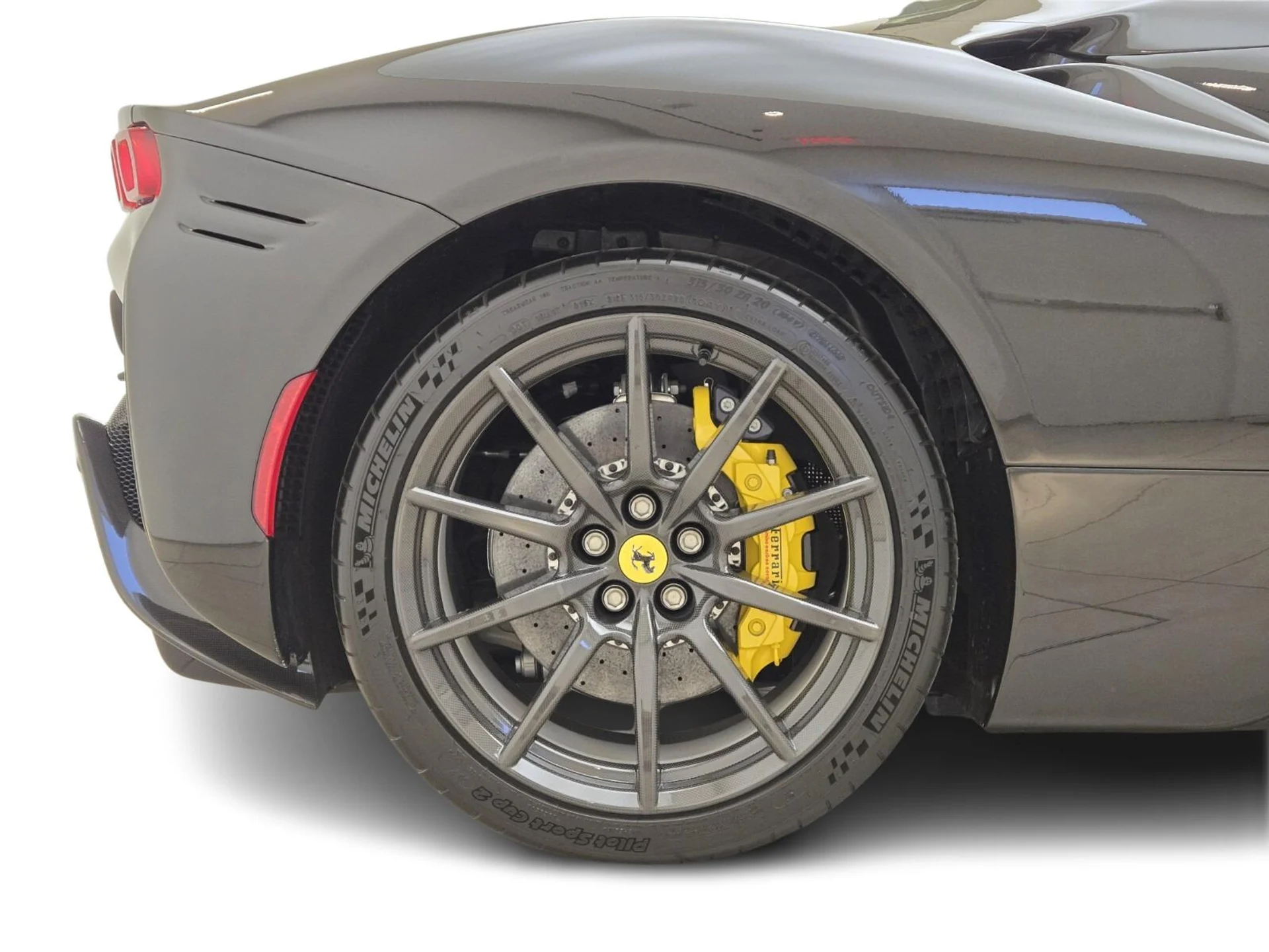 mph006_2288541910_Used_2023_Ferrari_SF_90_Spider_1762329118_43b411f316