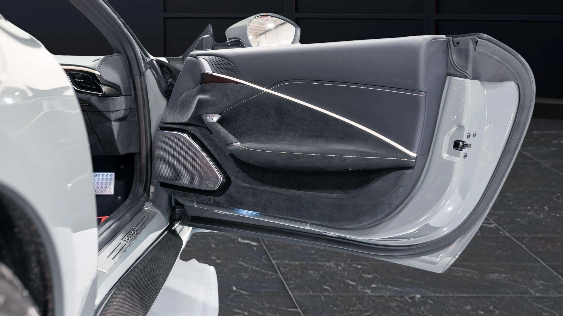 mph006_2290775797_318dc57f_edb4_45b8_988e_c2d37f0945f3_acfad42cb0