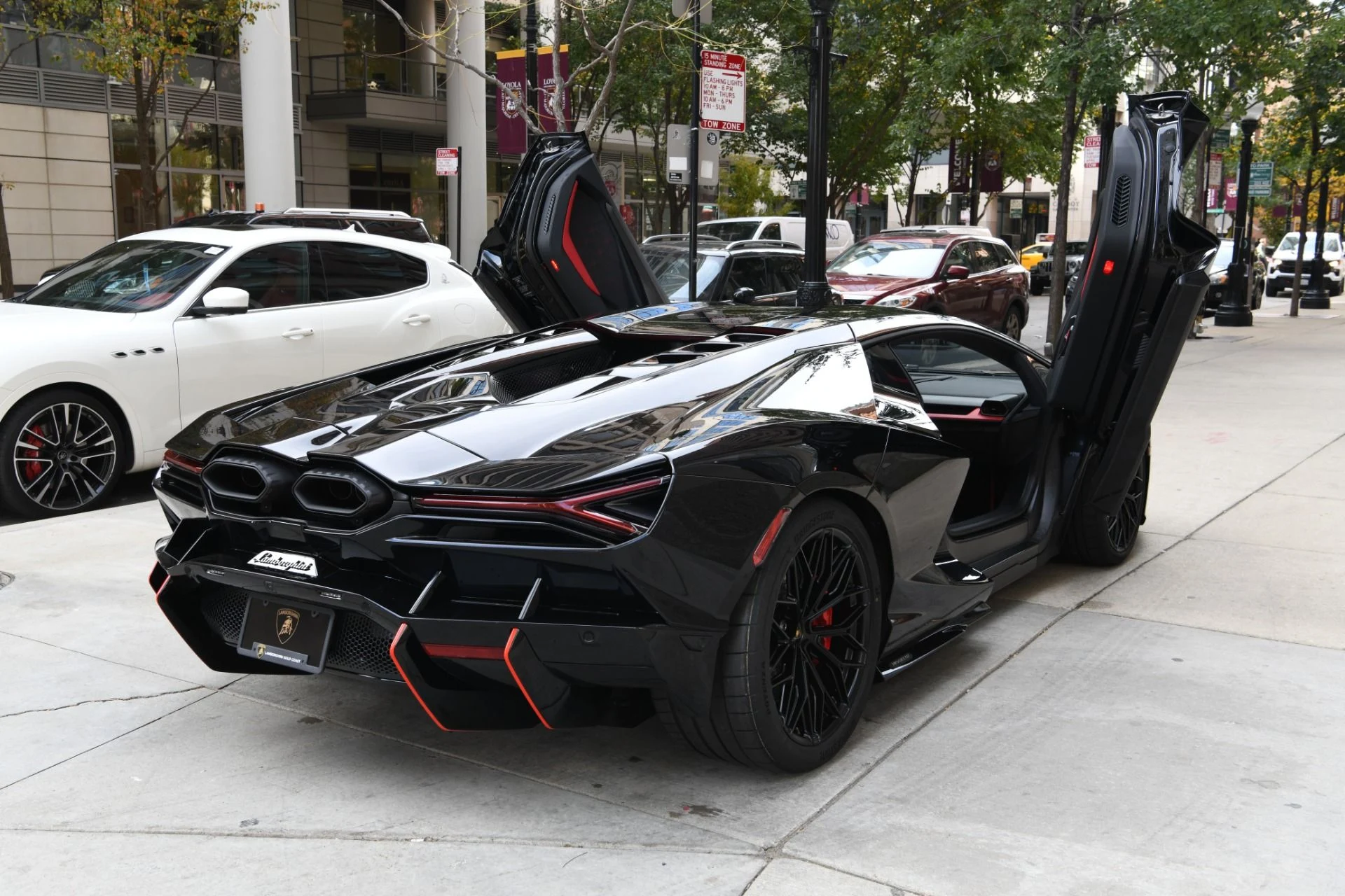 mph006_2291419368_Used_2024_Lamborghini_Revuelto_1730140423_d36ca3f7ab