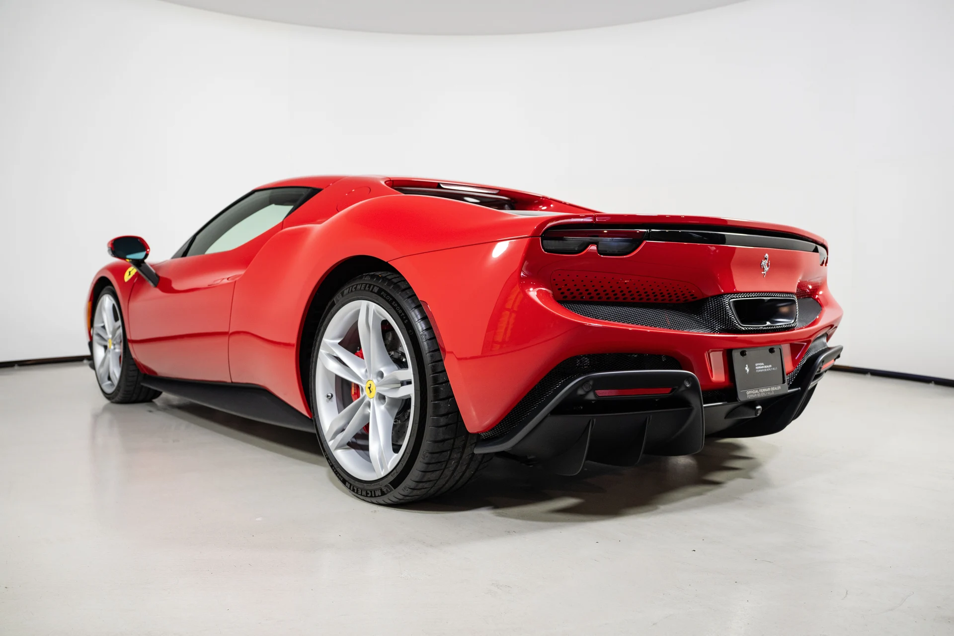 mph006_229206662_a4b71ad30c4fbd454a8cf608aa9f5b18_8828789df3