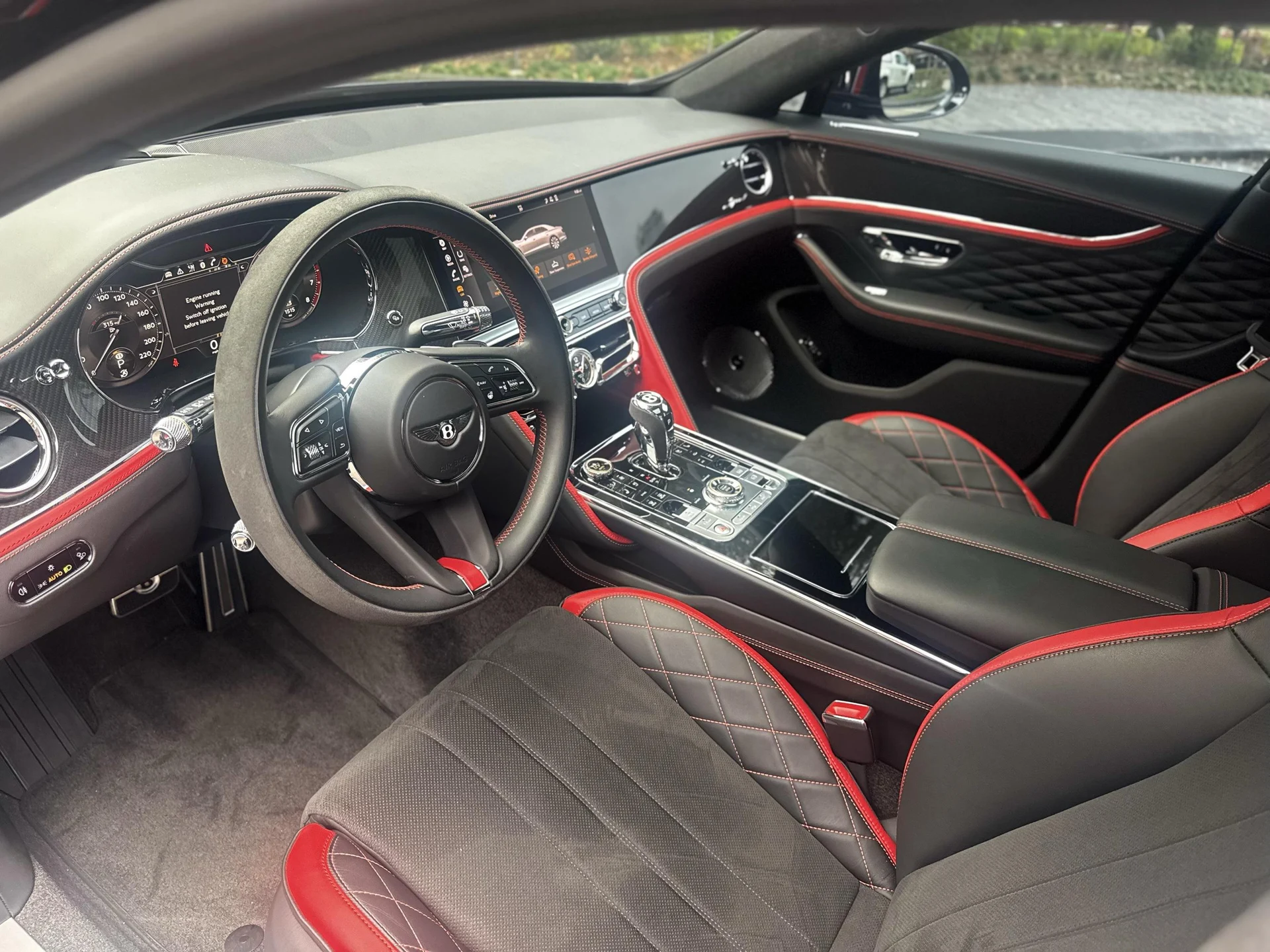 mph006_2297851635_483408196_694a2eca224f23d62527cab4_dccbd3a517