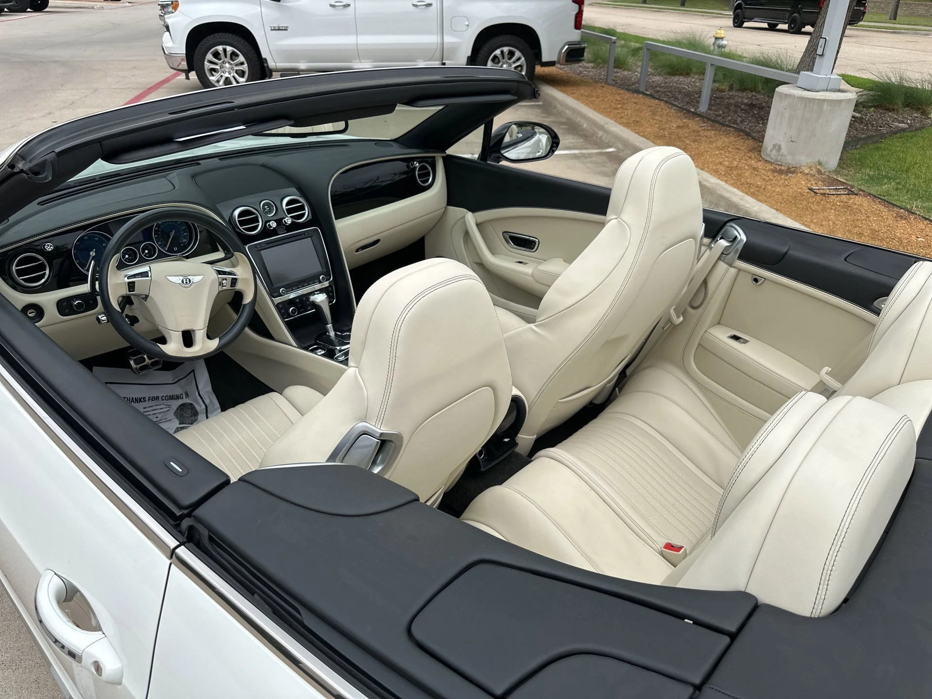 mph006_2307691273_e6364f21bf2b102b929d6803cea83680x_112fe949f5