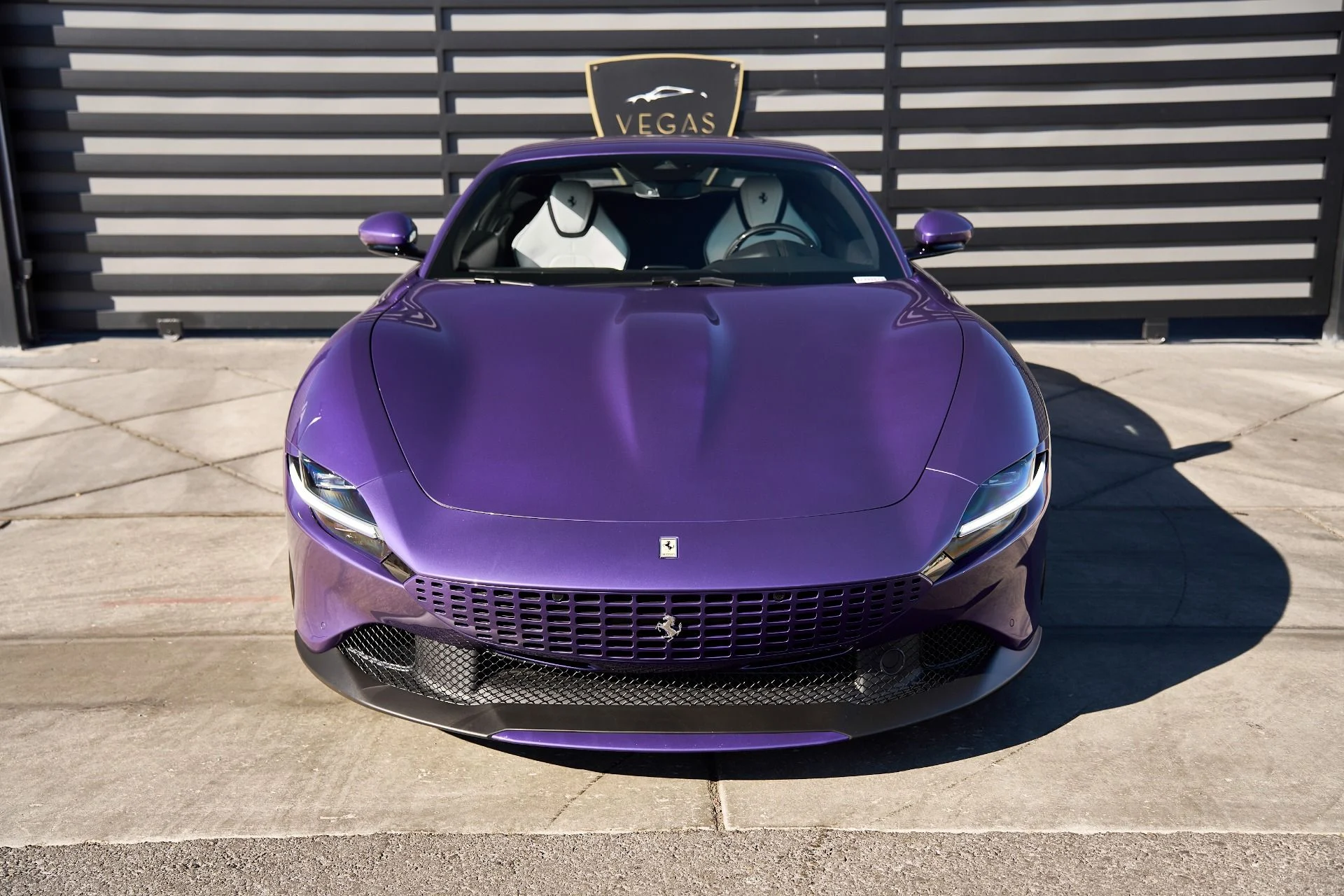 mph006_2313213988_Used_2024_Ferrari_Roma_Base_1762022523_e2dfe9361b