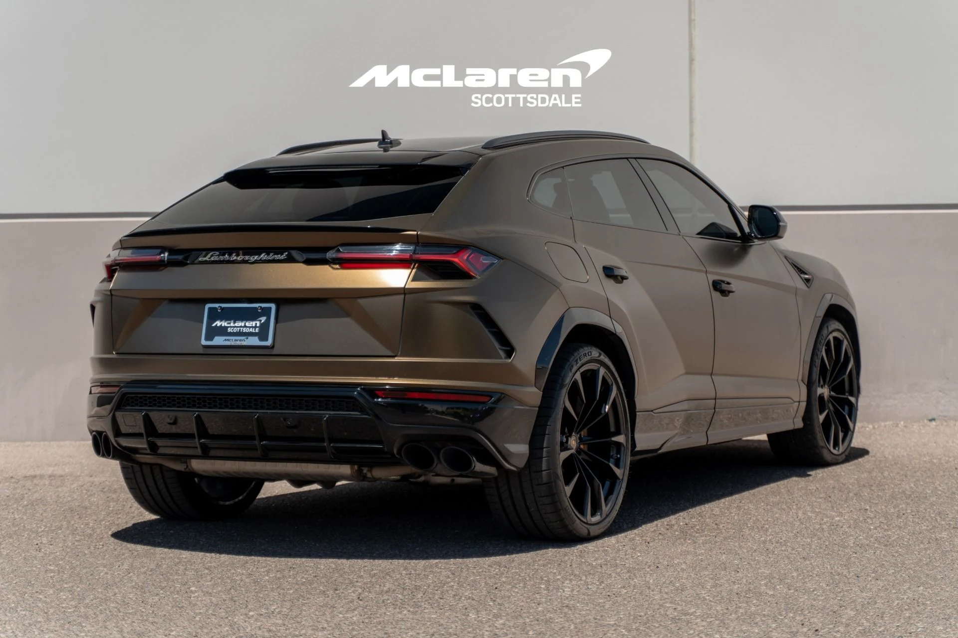 mph006_2317774769_Used_2021_LAMBORGHINI_URUS_1777648780_977a58e81f