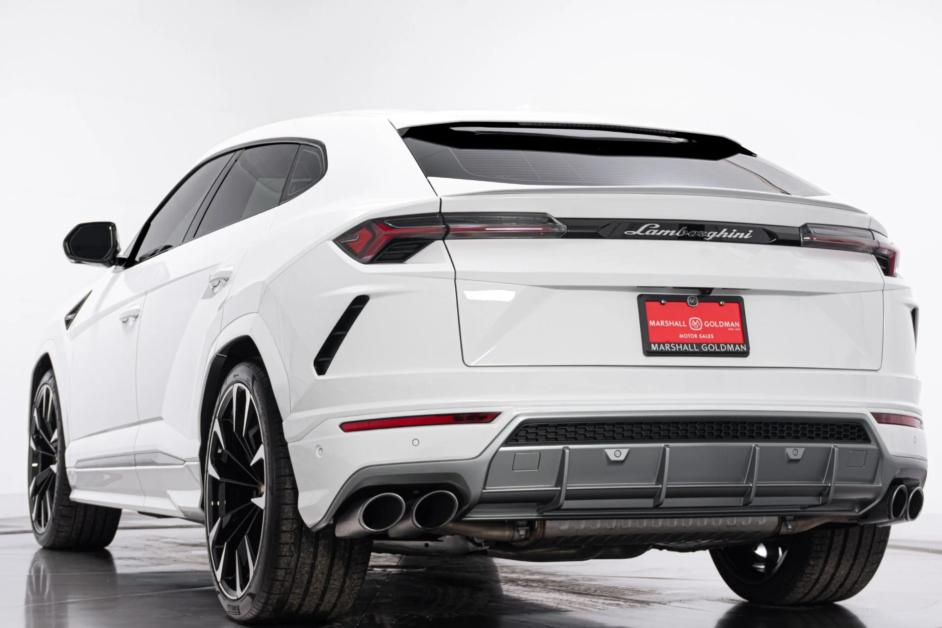 mph006_2319906491_Used_2021_Lamborghini_Urus_Q_Citura_interior_Ventilated_Front_Seats_with_Massage_1772724519_5590a014ce