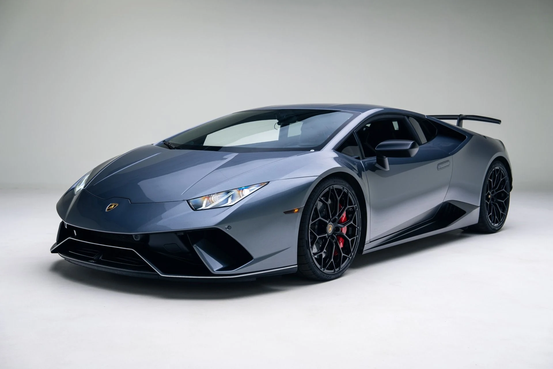 mph006_2320850221_Used_2018_Lamborghini_Huracan_LP_640_4_Performante_1765562514_c89db9be34