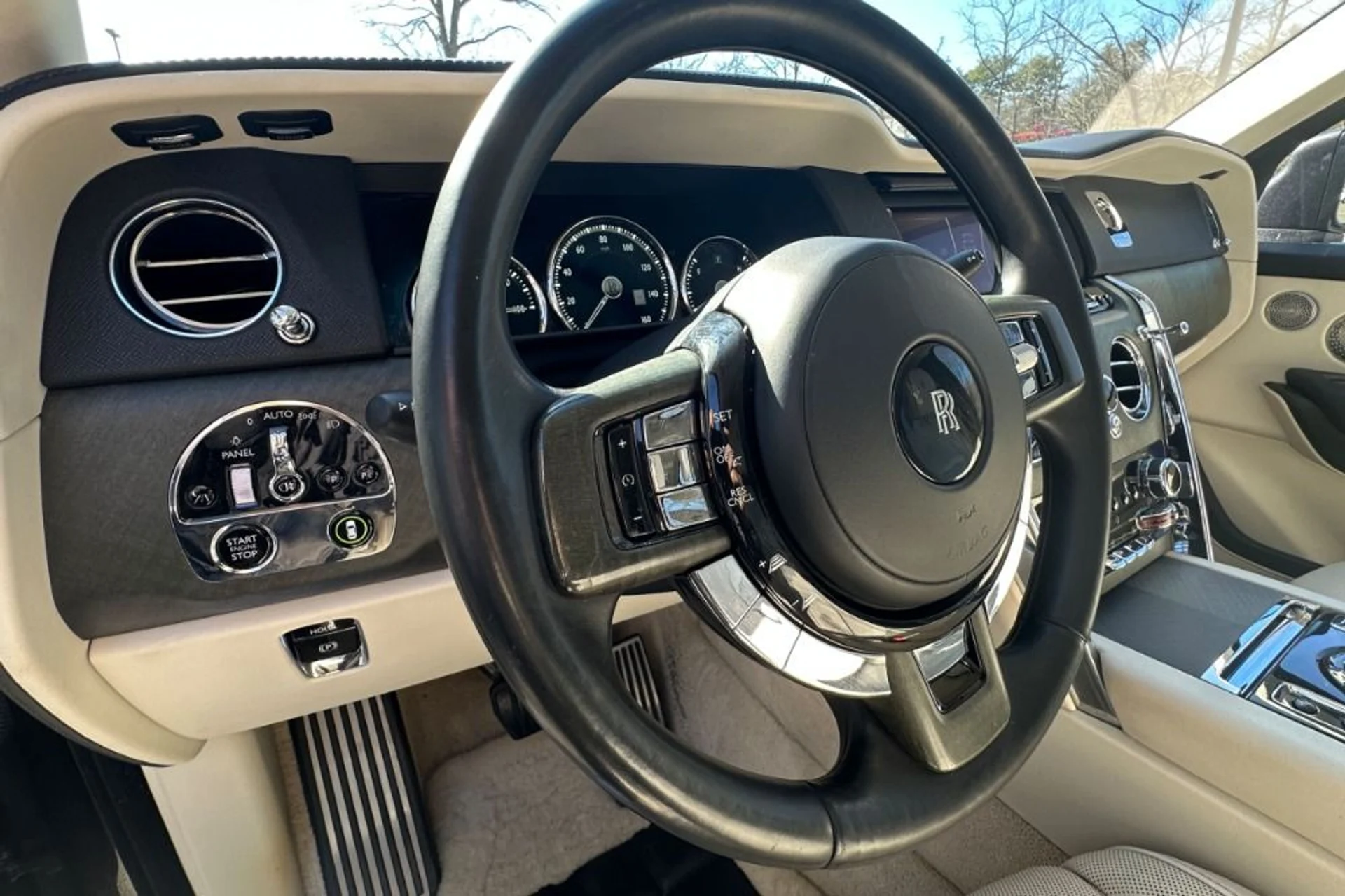 mph006_2327875326_Used_2020_Rolls_Royce_Cullinan_1776250479_c36f4cb542