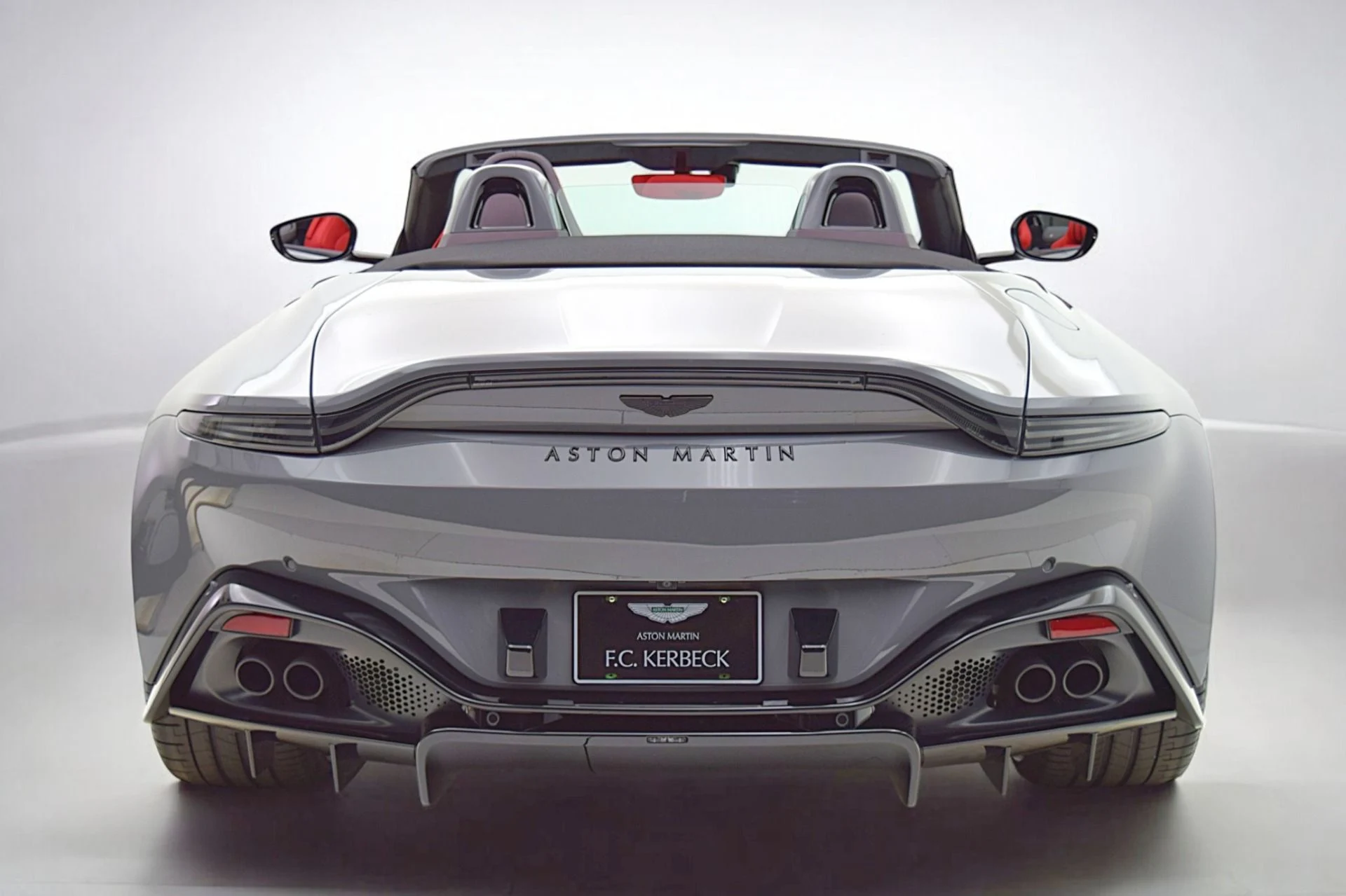 mph006_2333205520_Used_2023_Aston_Martin_Vantage_Roadster_b005e8716b