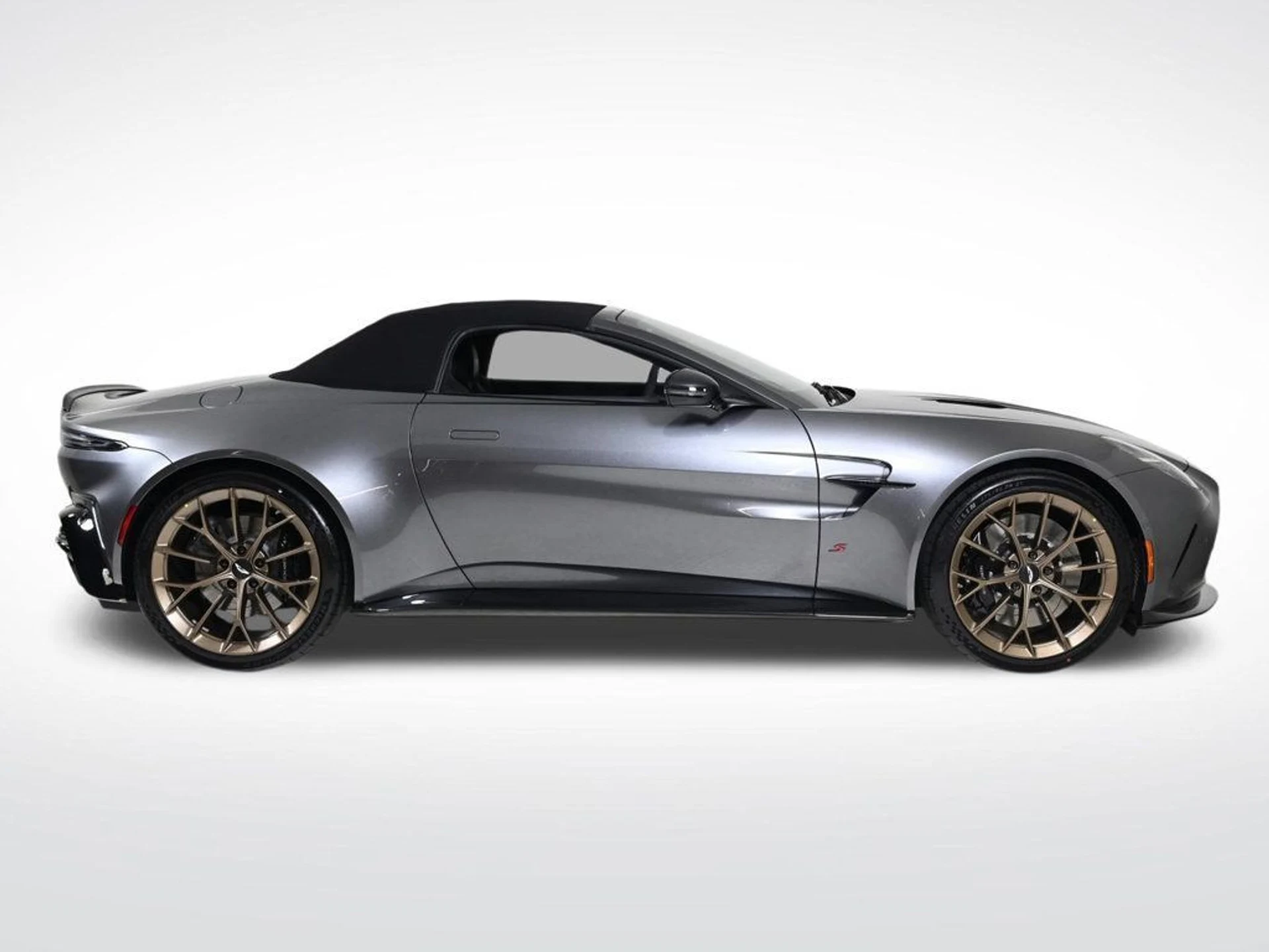 mph006_2346251432_new_2026_aston_martin_vantage_sroadster_11350_22966411_6_1024_d7abb5f574