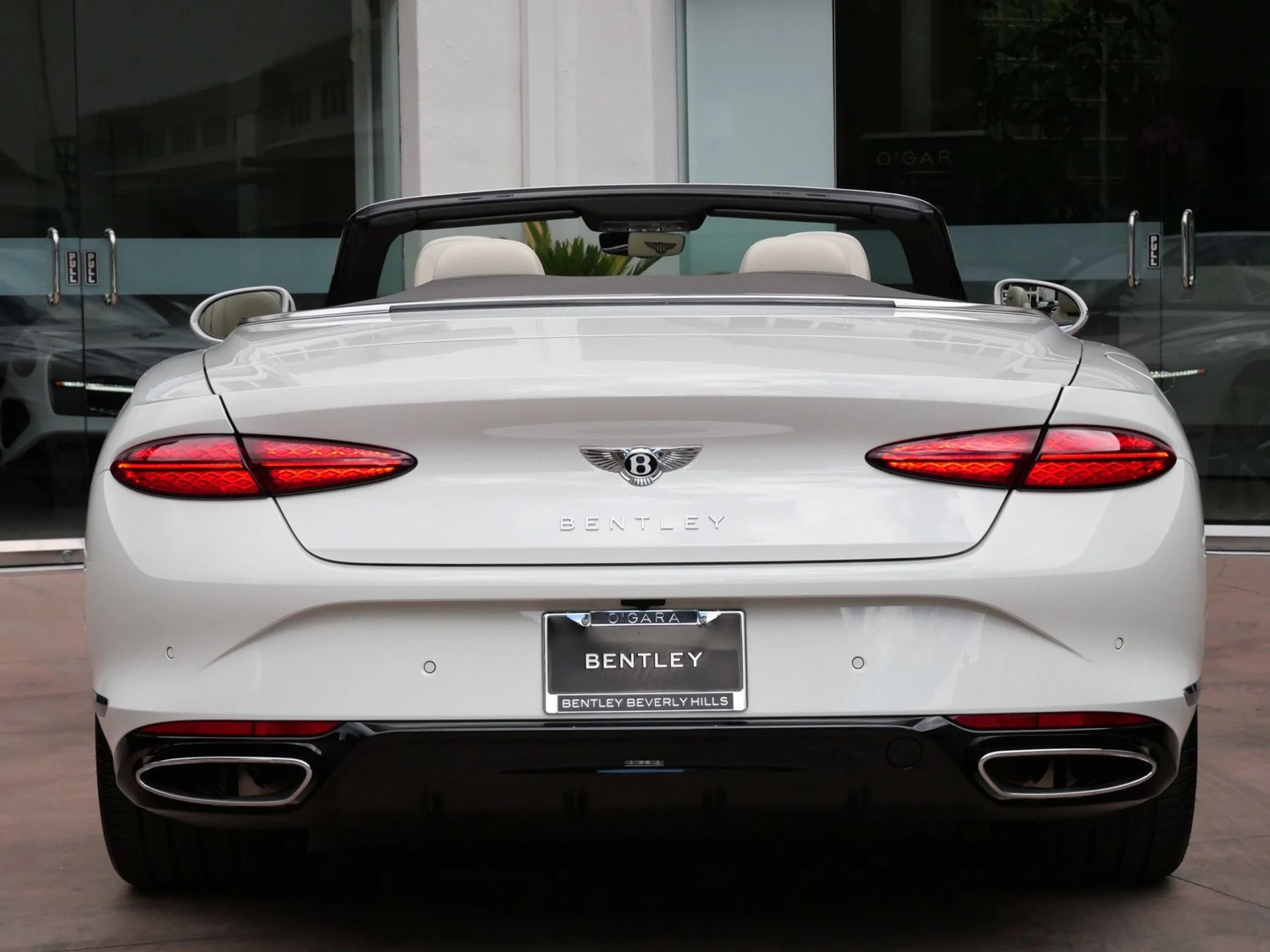 mph006_235426892_c1474a29dad7a7a8aa46bb7f8da14d01x_39c45c5c73