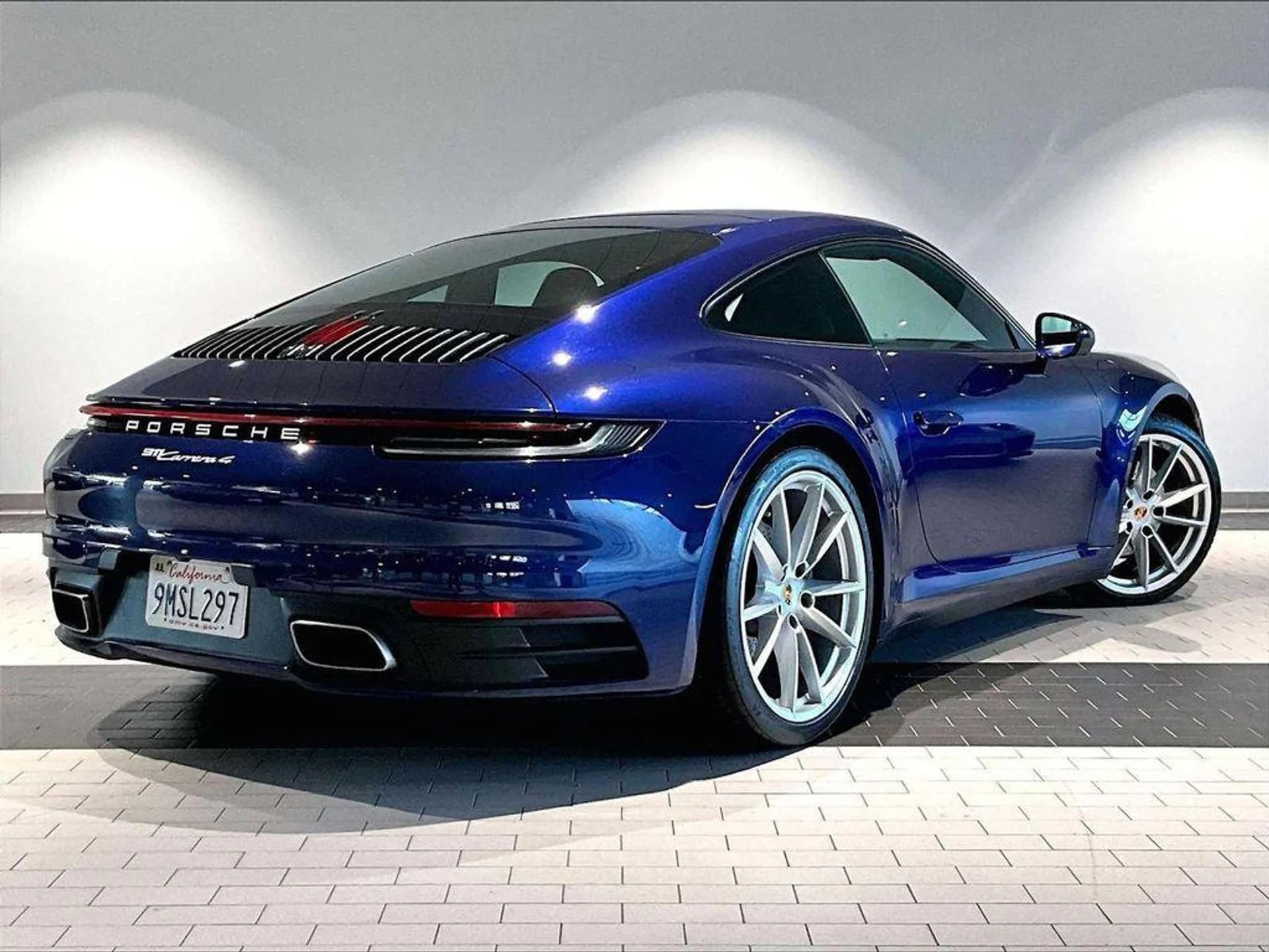 mph006_2355570854_l_Ji_BN_6_Rlucyqc37_Sy_ndg_B_Pnuo4_77c61f897b