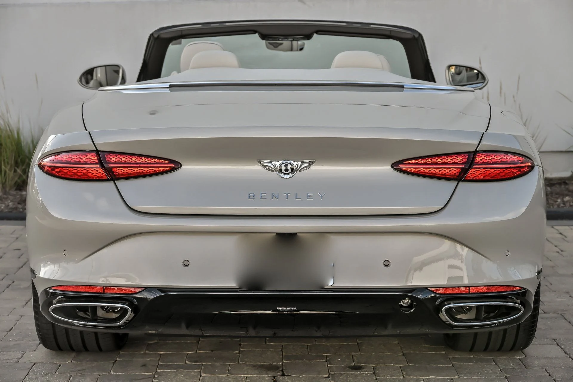 mph006_2357487892_56667a4697e704f1524cd19cdb386c2ex_379d16ae19