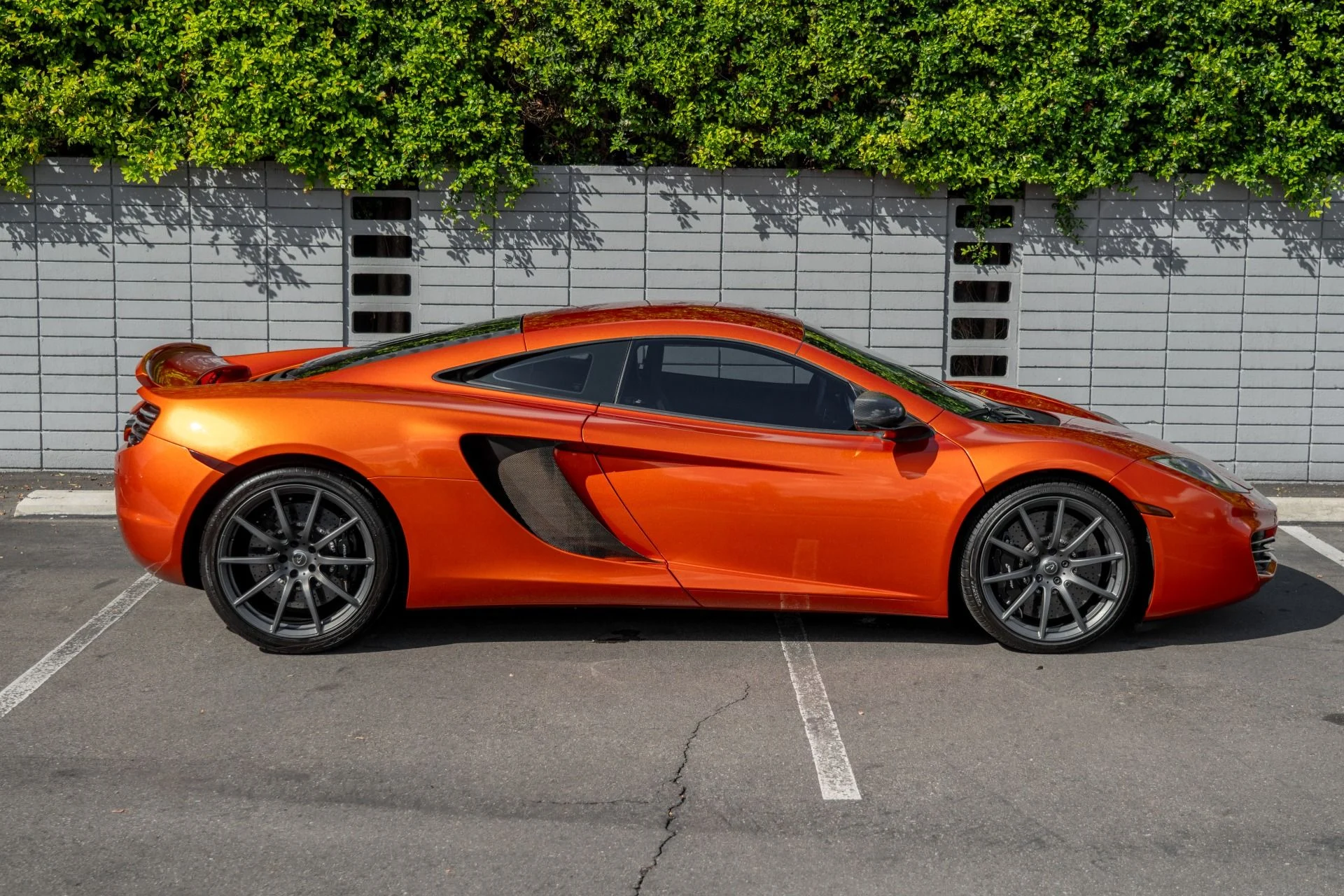 mph006_235871569_Used_2012_Mc_Laren_MP_4_12_C_1760565617_6bb46caa45