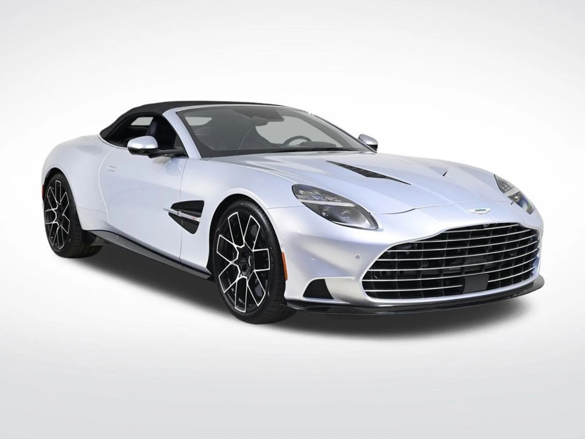 mph006_2359513565_new_2026_aston_martin_vanquish_volante_11350_22980293_7_1024_d66155522c