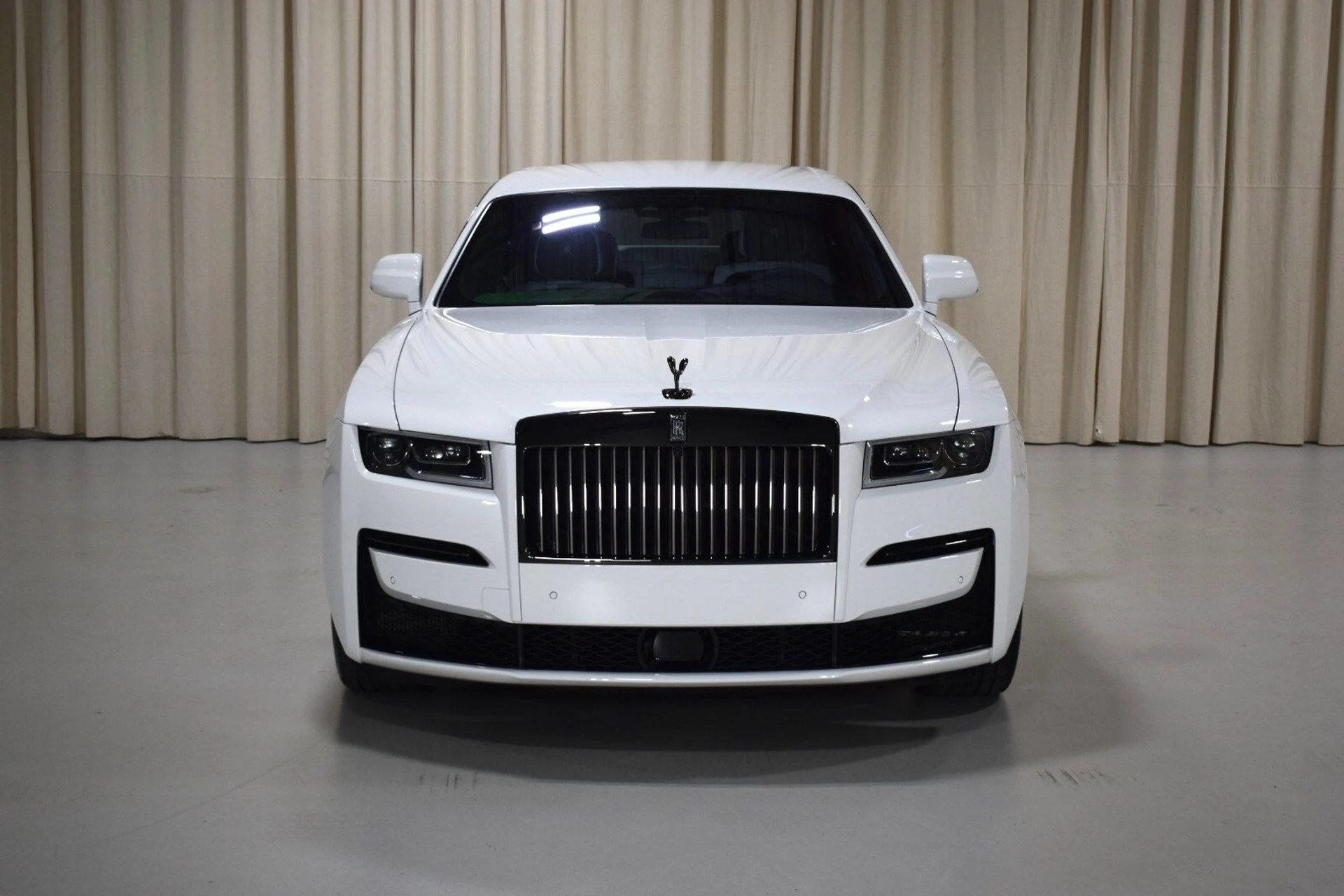 mph006_2361645198_73f33bd5be0e76d6f100bd5d4a5b7928x_5e11bc5b0b