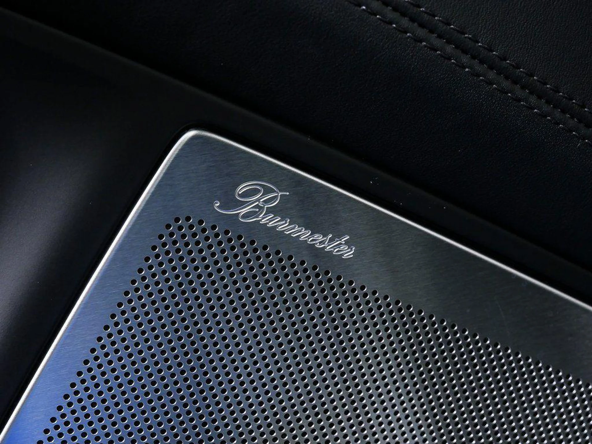 mph006_2365329369_T0_Y5_L_Ie_y_Lh5n_JO_Smk_Ky_G65y_Wfc_c965b3a9a7