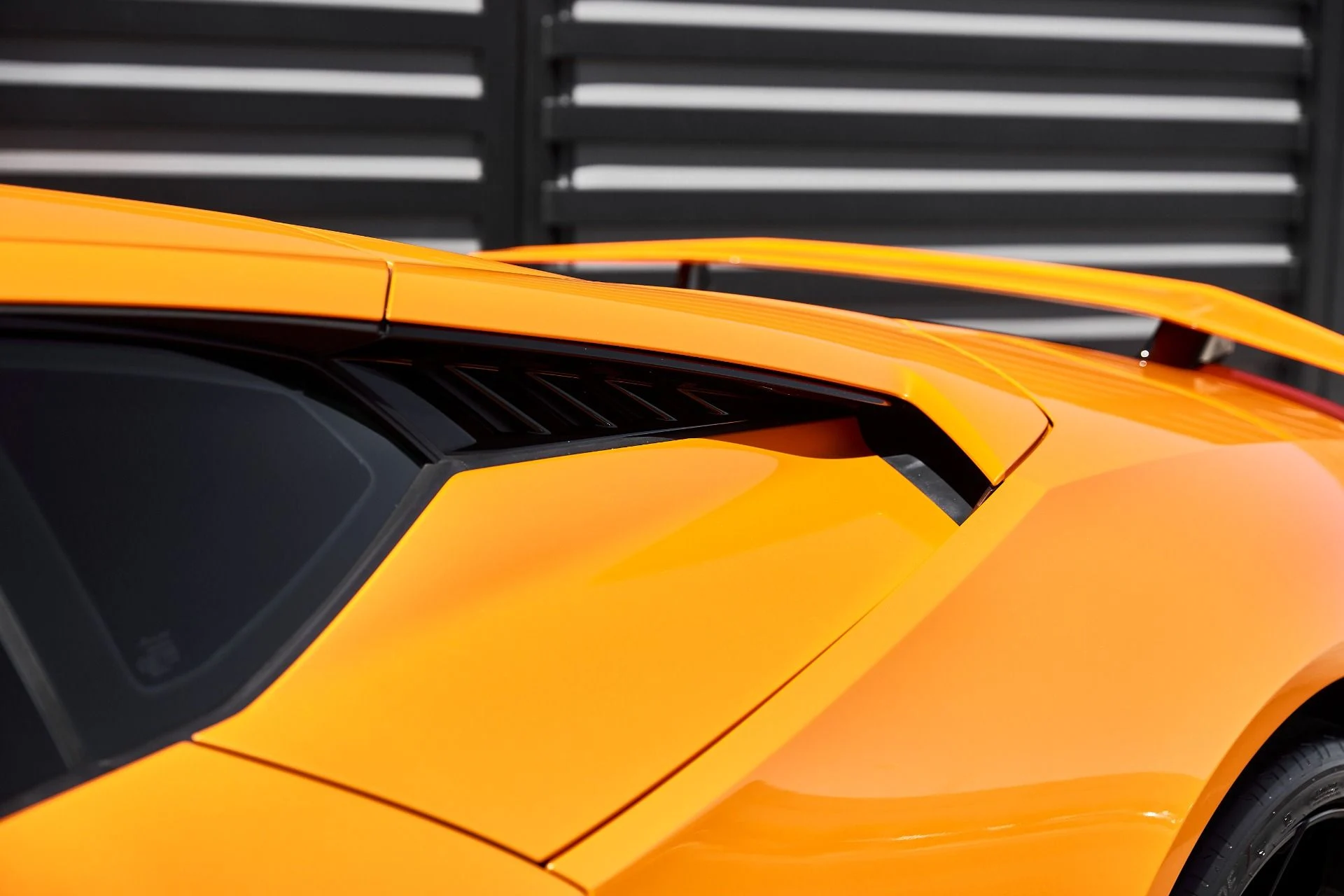 mph006_2367923417_Used_2023_Lamborghini_Huracan_Tecnica_Base_1777011580_7deea63090