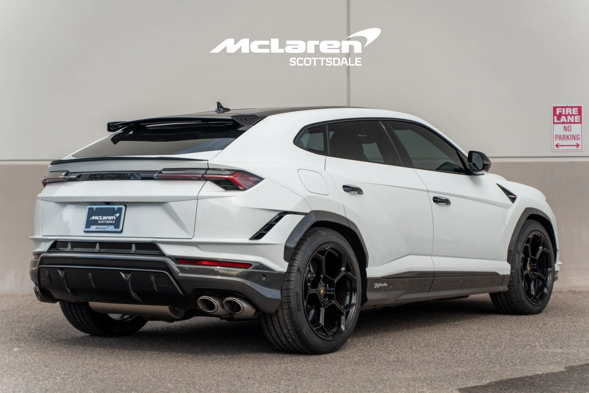 mph006_2372872285_Used_2024_LAMBORGHINI_URUS_Performante_1764564221_55045c6c62