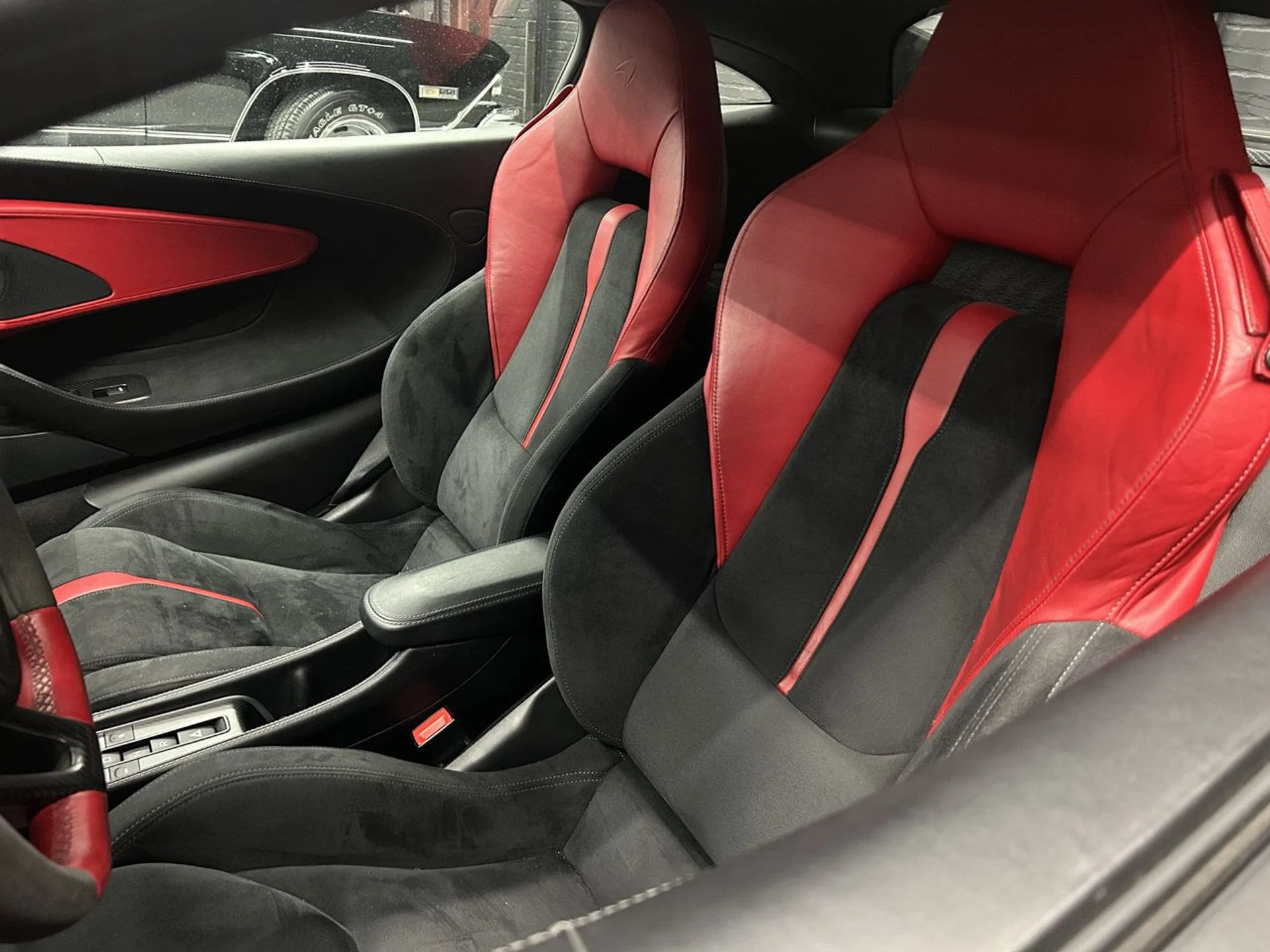 mph006_2373884759_mclaren_570s_2017_667213a96c