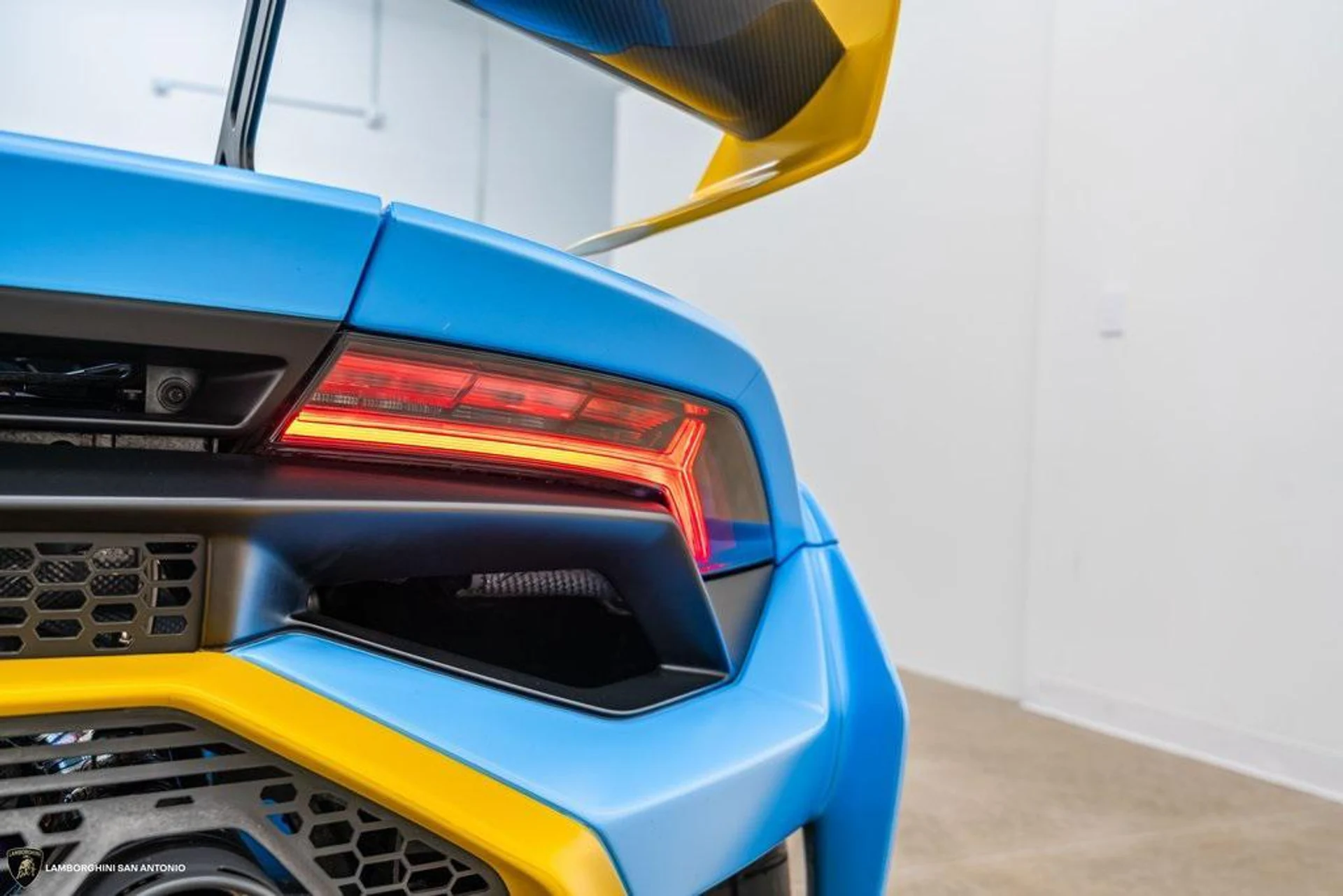 mph006_2375252731_NL_Tn_Lq_Ac_A_x_Ik_A_Tpneqd1vxi_Pz8_dac093afdc