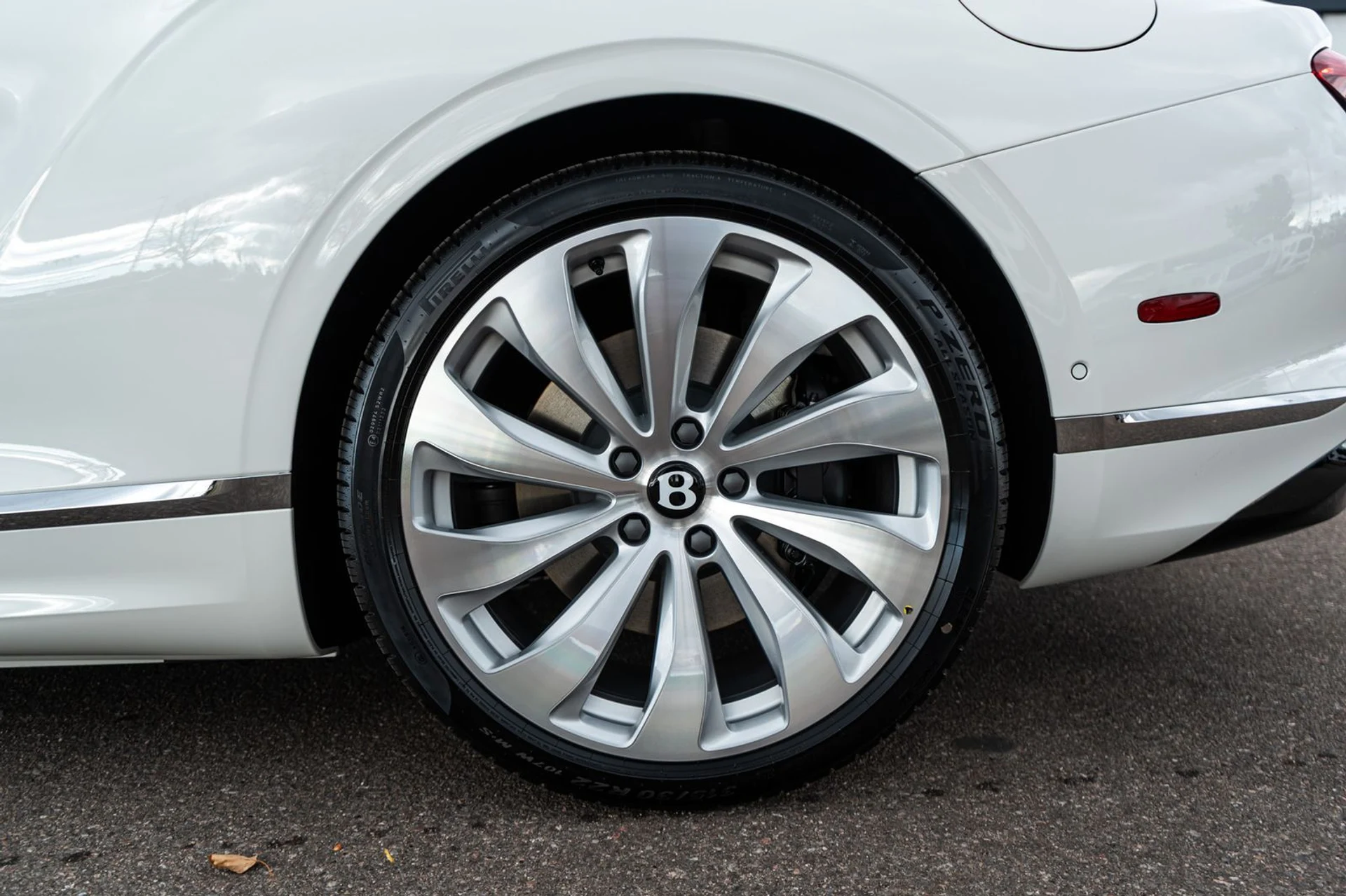 mph006_2385165388_424dfae1_2b18_4be4_95ea_c5e0a274433c_ae68800b49