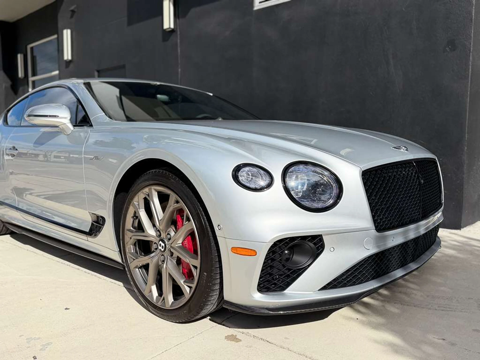 mph006_2388168956_Whats_App_Image_2025_12_17_at_5_40_13_PM_1_637f8484e9