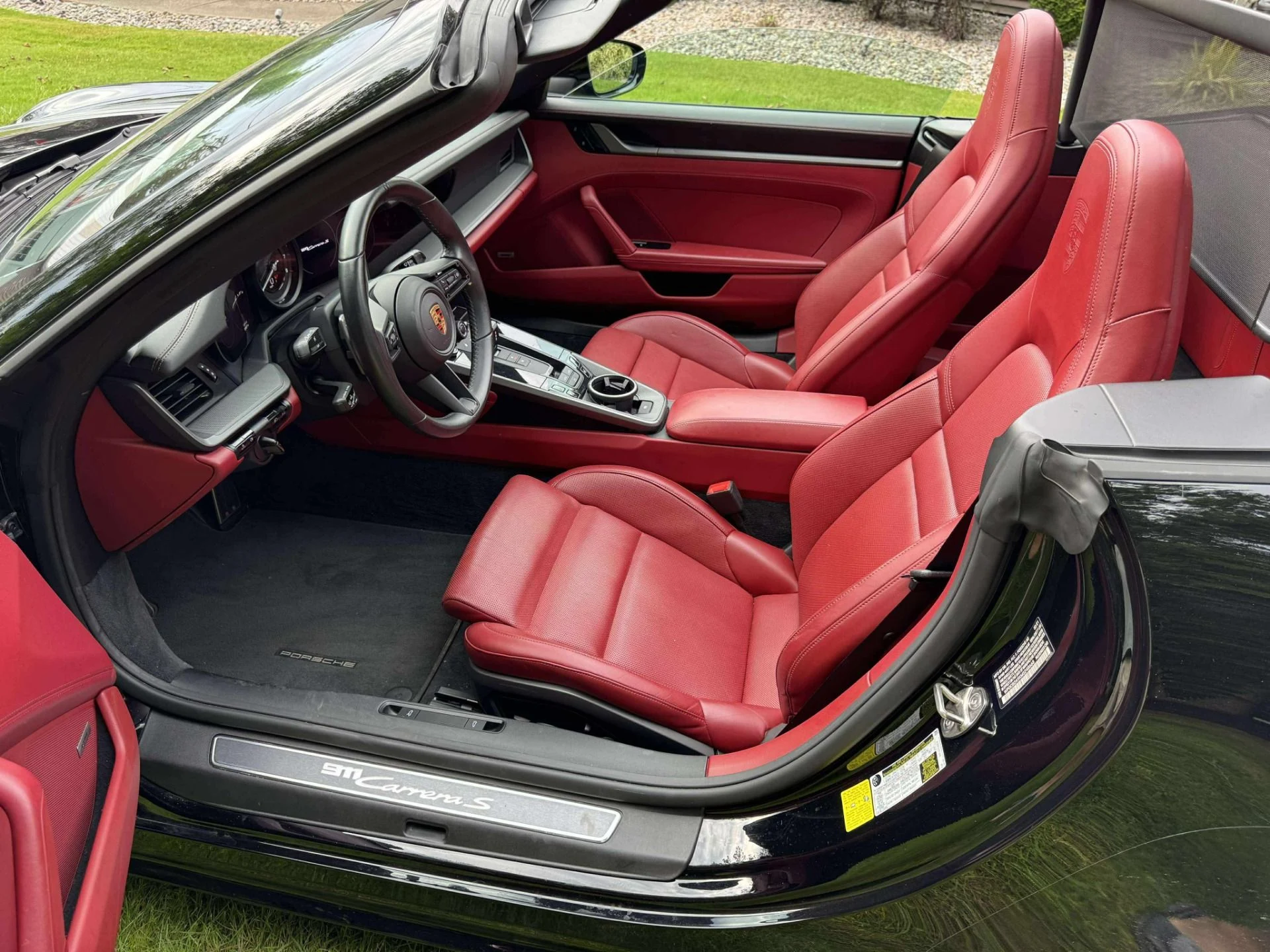 mph006_2394135780_Used_2021_Porsche_911_Carrera_S_1753810917_1b01af57bd