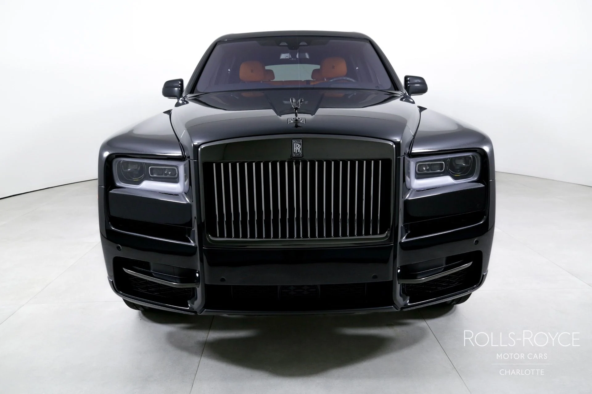 mph006_2396432590_Used_2023_Rolls_Royce_Black_Badge_Cullinan_1715880201_e6c991b6b1