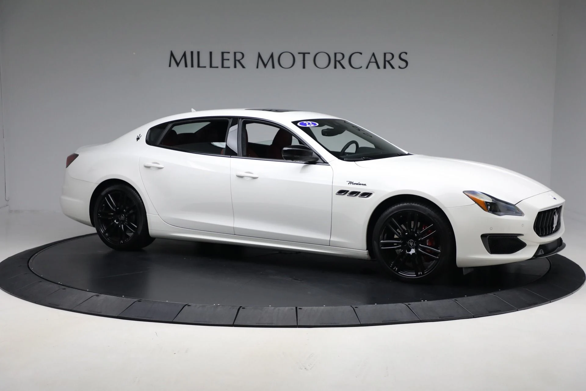 mph006_2401651528_Used_2022_Maserati_Quattroporte_Modena_Q4_1760624794_83714864e1