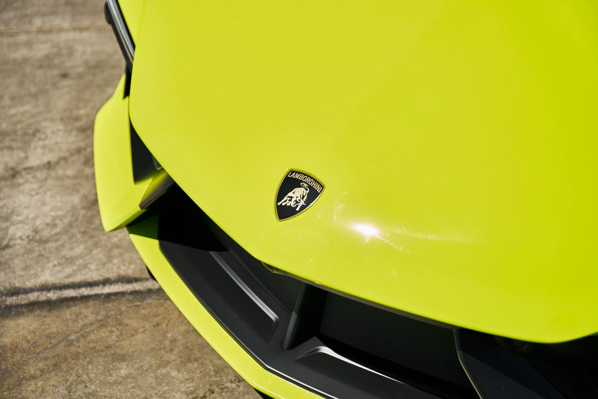 mph006_2404450601_Used_2026_Lamborghini_Revuelto_Base_1788485551_67bc615b6c