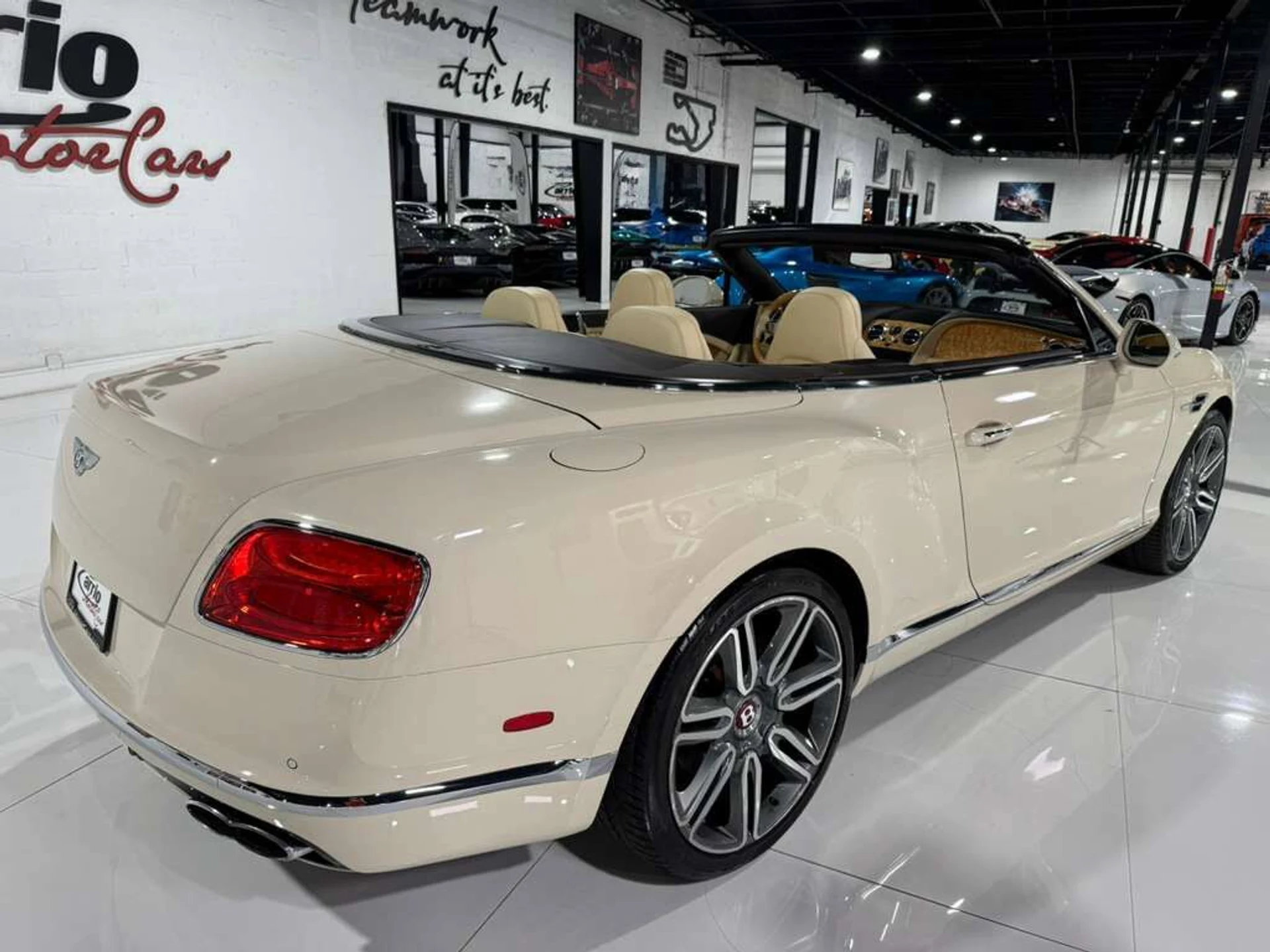 mph006_2405463929_5091ffb0c273b68c3f226ee64fc618f5_2de661645e