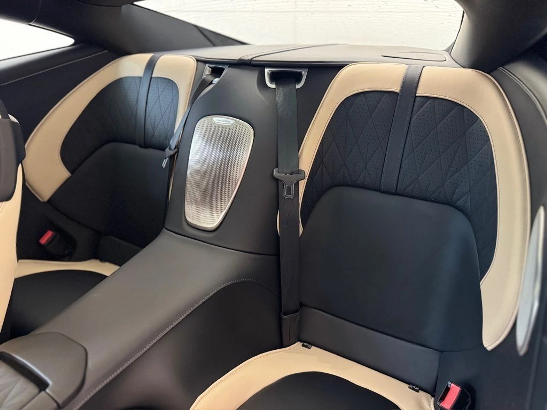 mph006_2406855715_uqgg9ala29usw5k3ql5po390wmv9_e45d4952ec