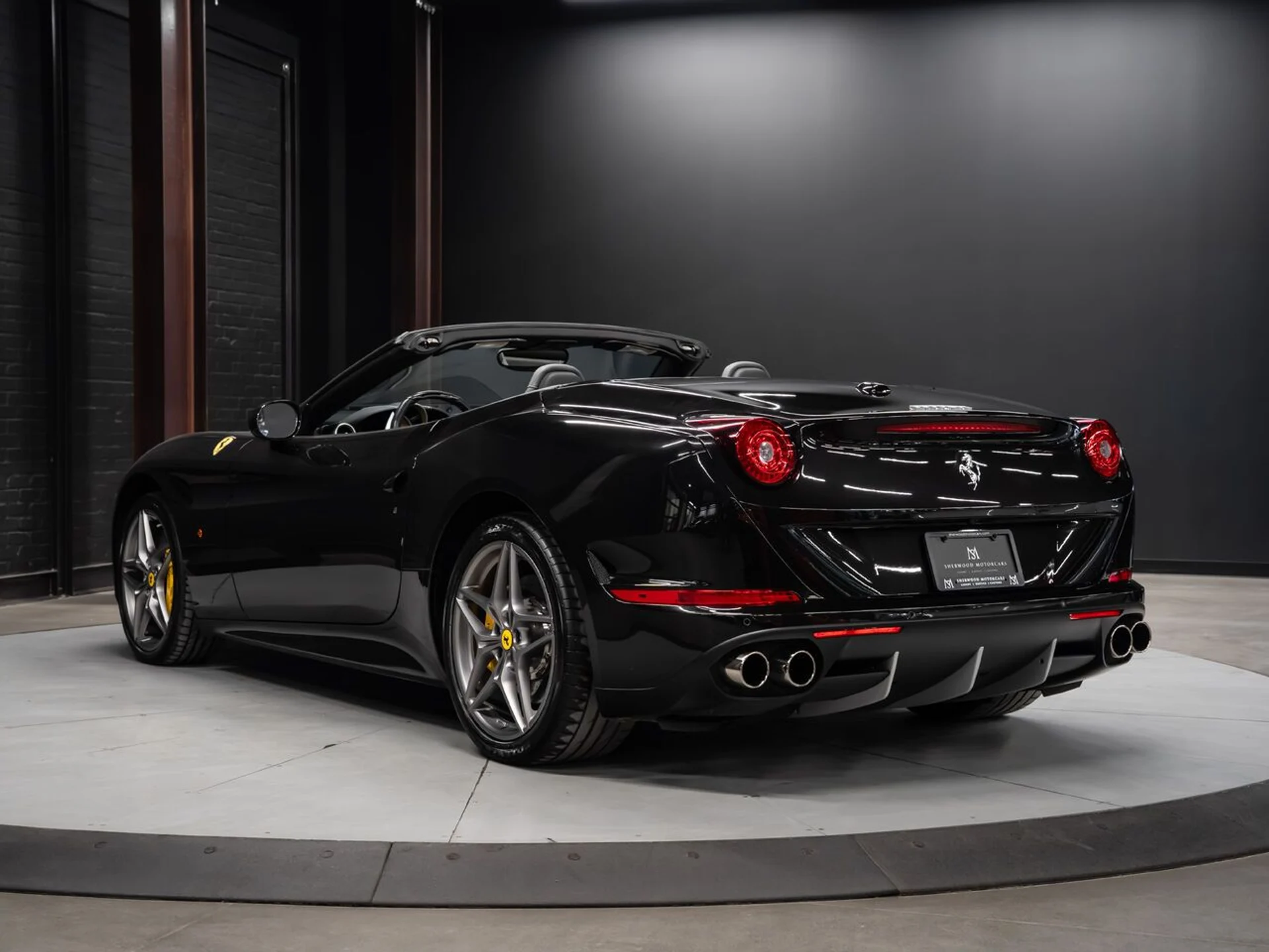 mph006_2415258697_ferrari_california_2015_8f6f79c6d0