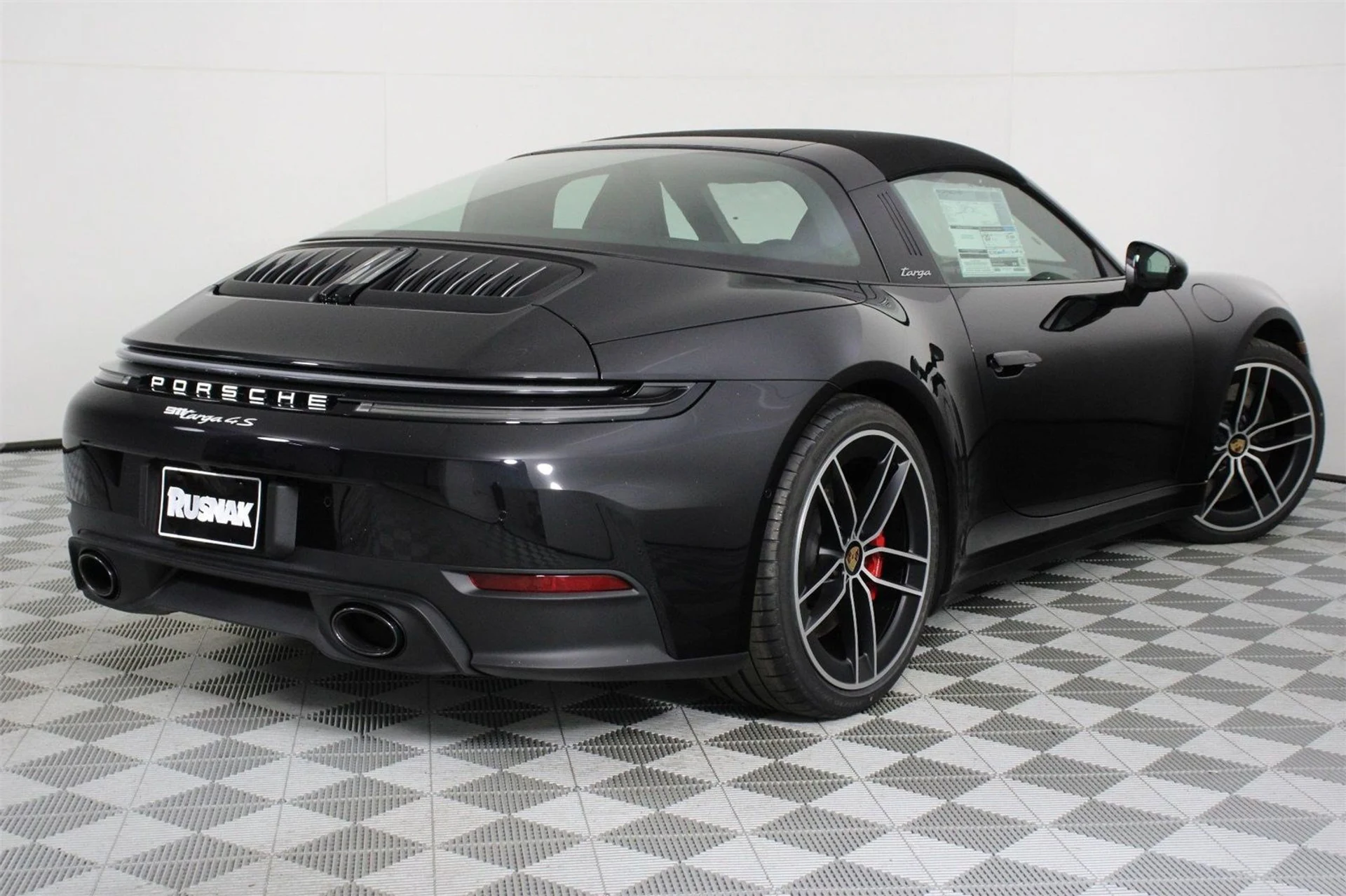 mph006_2415690644_f055f0b5d2e2073d8801e16e24df6a95_c2f6c9018f