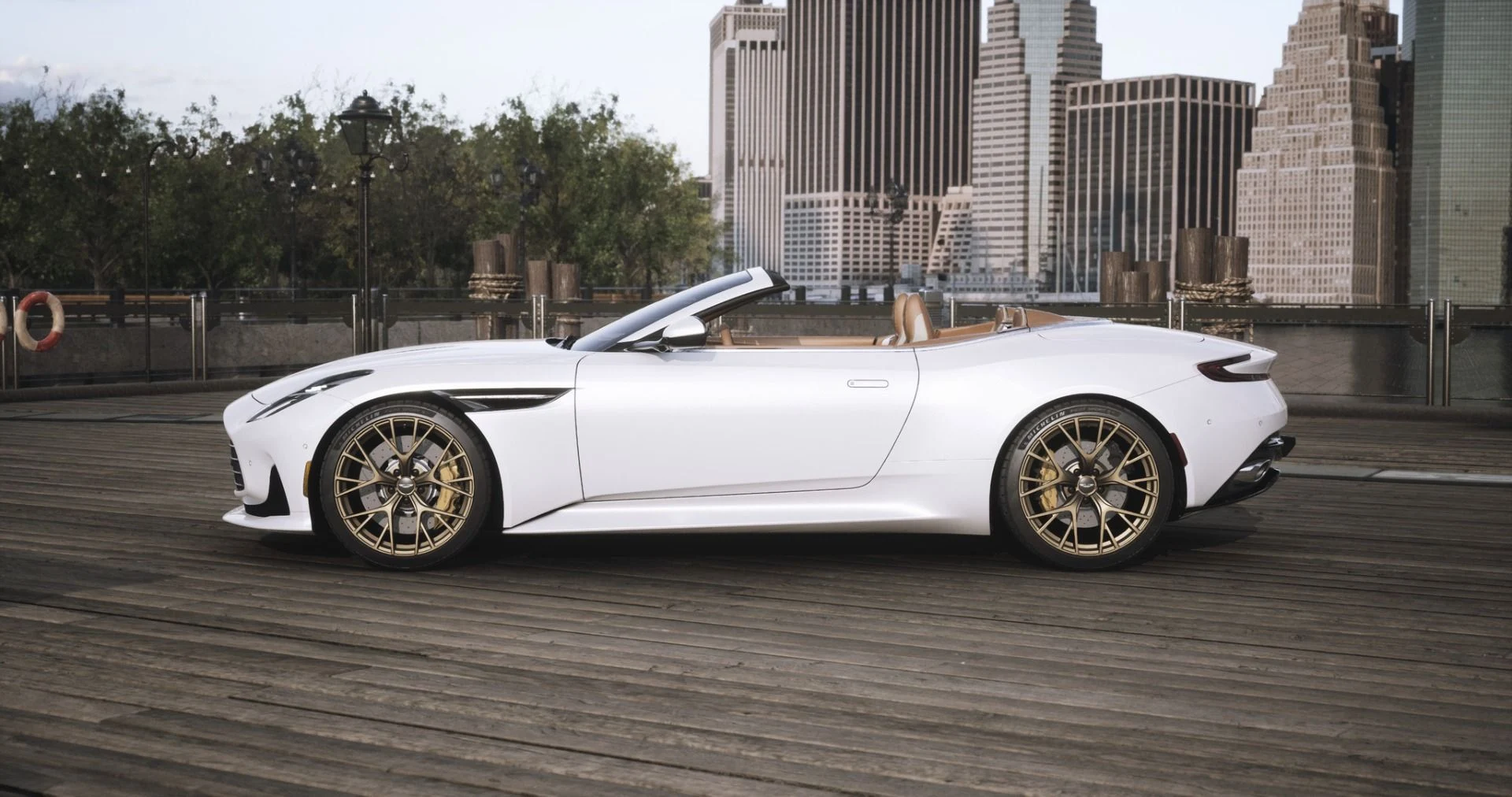 mph006_2416581112_New_2026_Aston_Martin_DB_12_Volante_In_Transit_7025fa9184