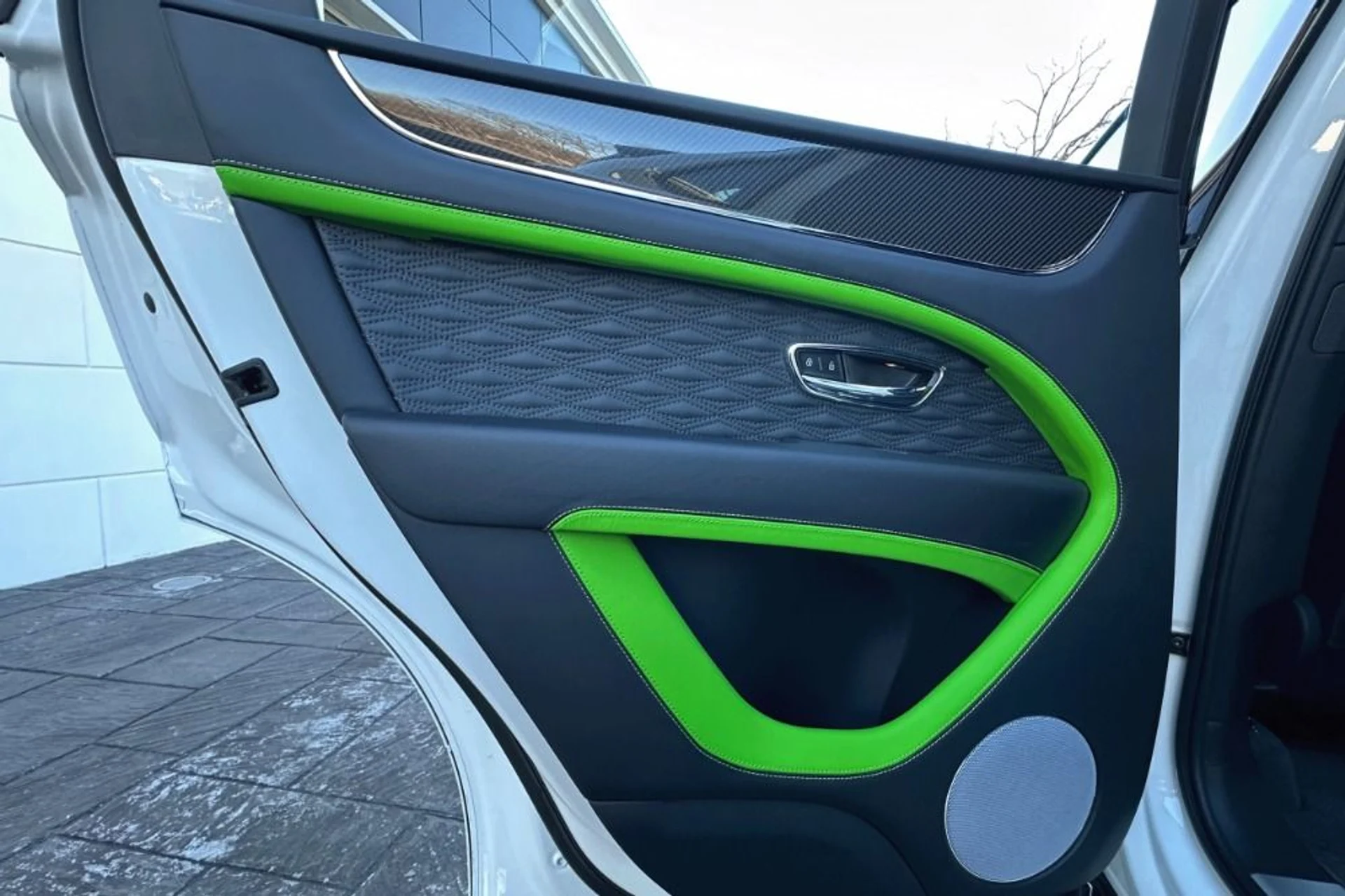 mph006_2418992678_New_2026_Bentley_Bentayga_Speed_1768573599_2c75a67393