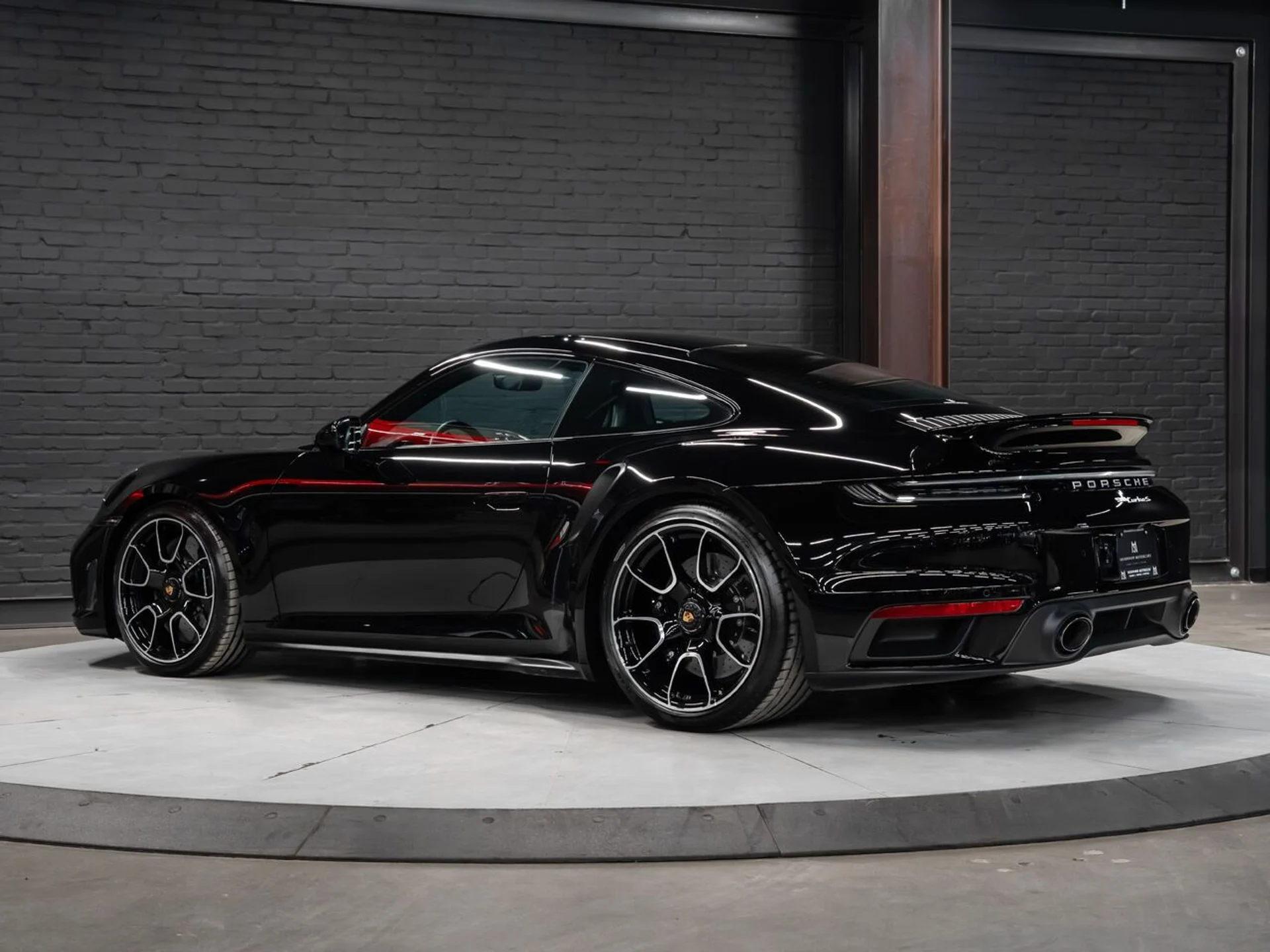 mph006_2425368809_porsche_911_2022_a8fd239dc2