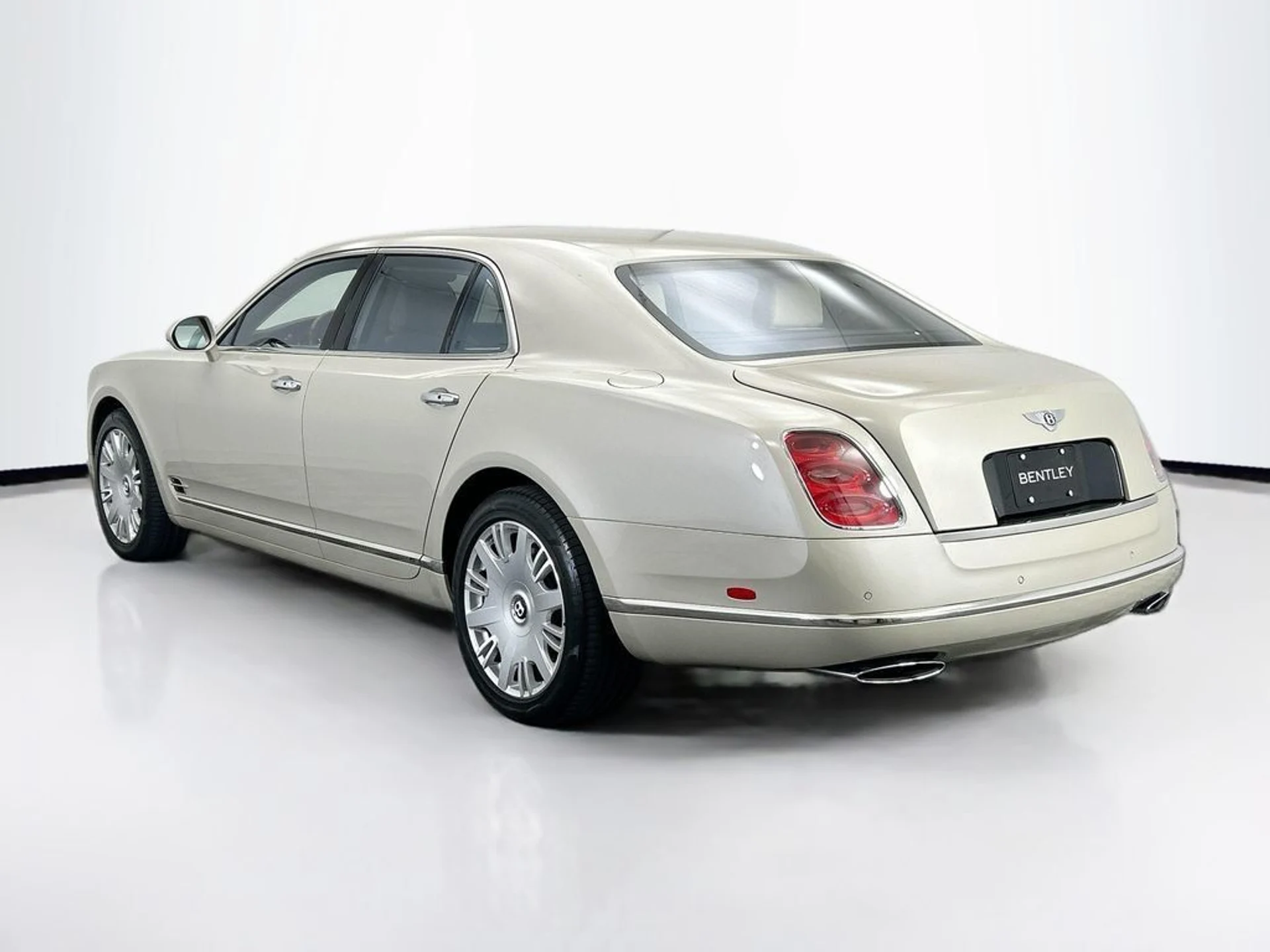 mph006_2428049495_used_2016_bentley_mulsanne_4drsedan_8119_22991527_7_1024_cf302cb42d