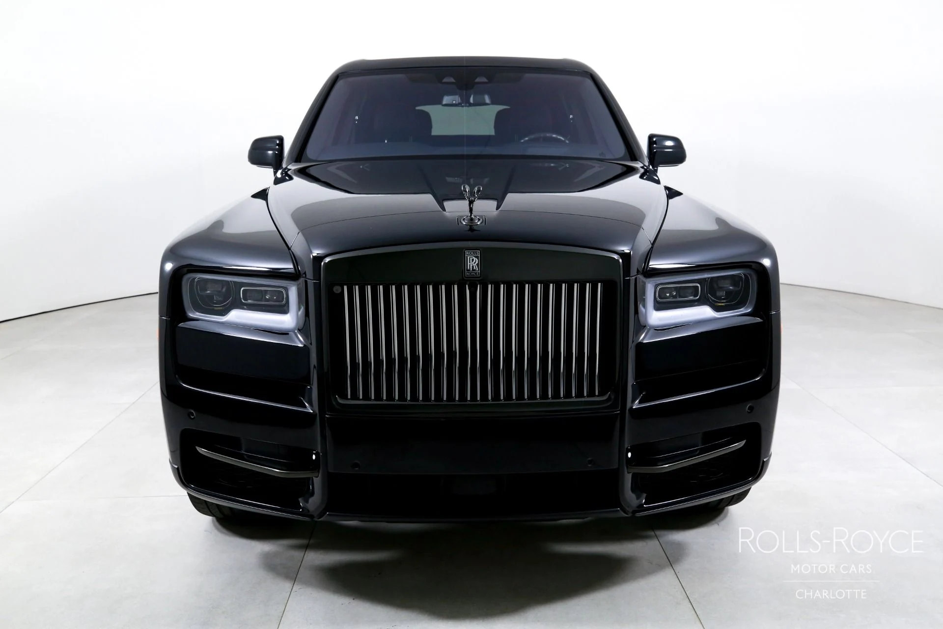 mph006_2428349107_Used_2020_Rolls_Royce_Cullinan_Black_Badge_1760478691_50b0ee56db