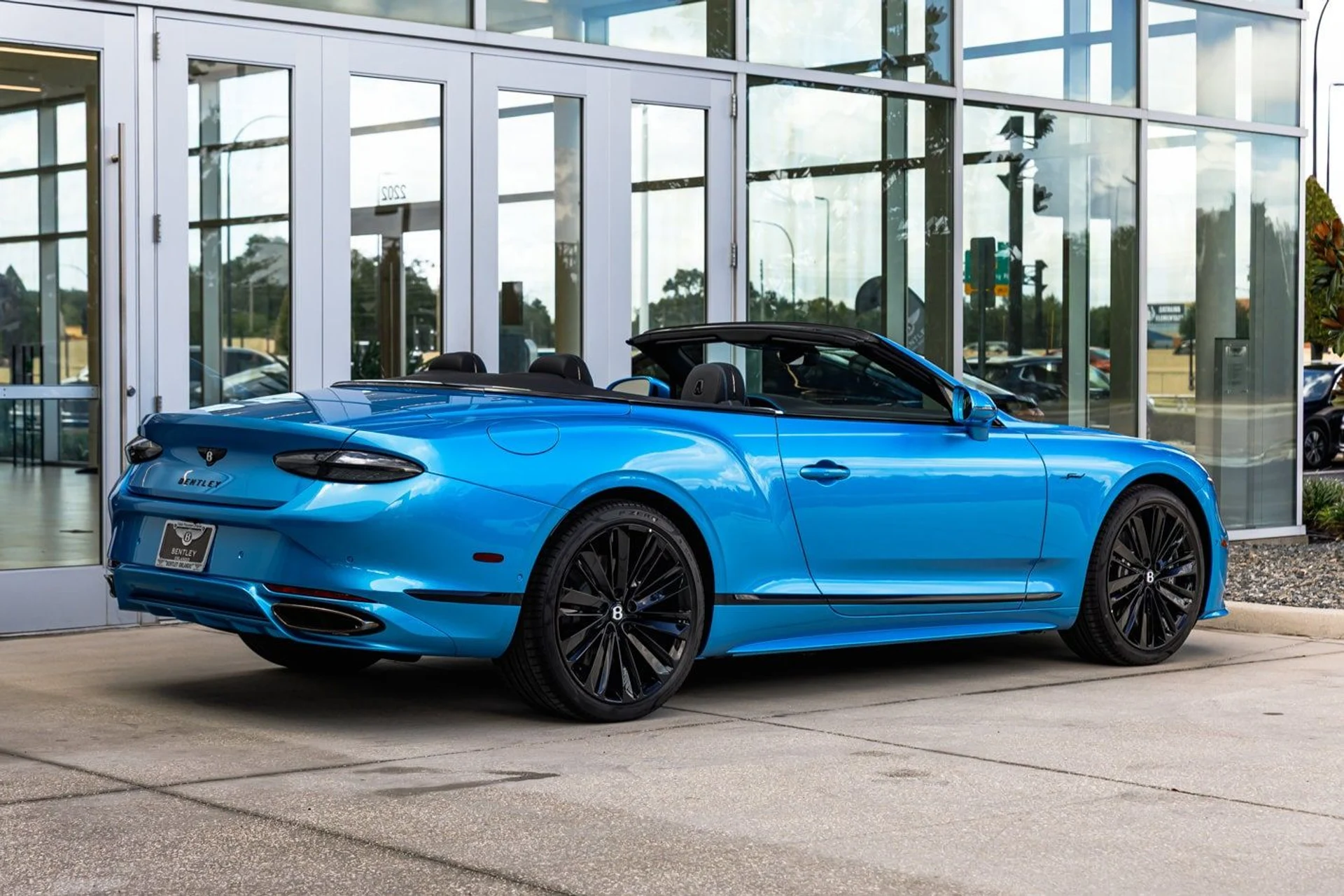 mph006_2432647109_967fe6750a3baf61e64fc5b0ed9b27a6x_37045c3d4e