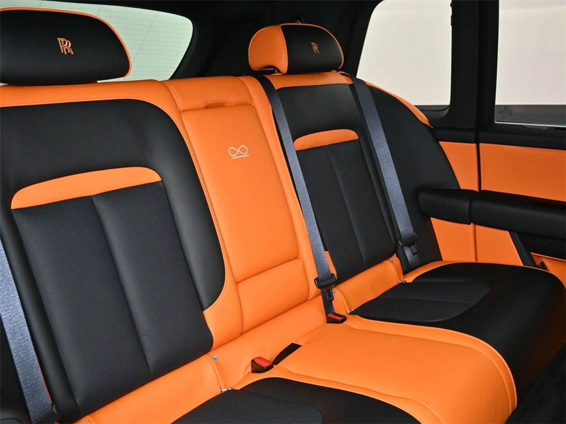 mph006_2440801790_30ac052c75696741374ad393e6b430e4x_2c8ce2409c