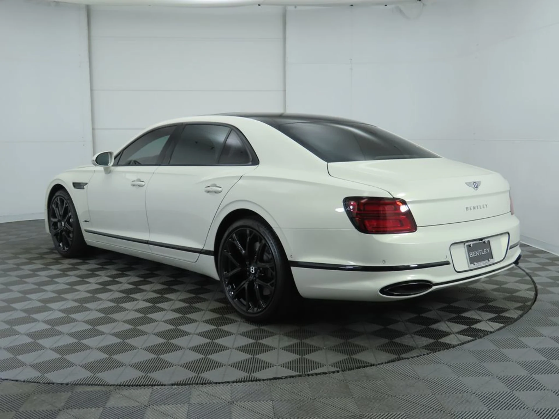 mph006_2441501666_new_2024_bentley_flying_spur_speedsedan_8119_22527892_7_1024_dcf25461da
