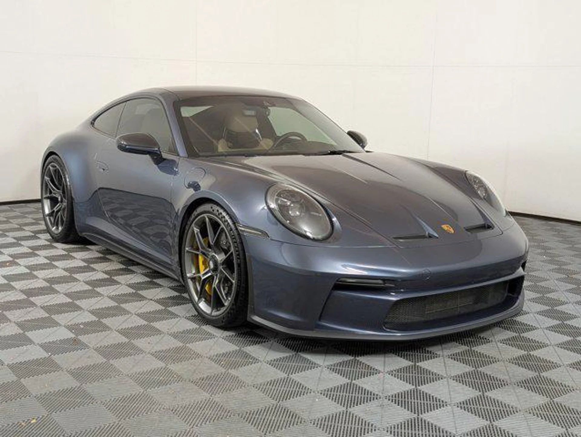 mph006_2443646645_IO_Ux_F_Mb_R_Kdx0gdw4yab_Fyw_Ex_Ad_Q_c661288b4d