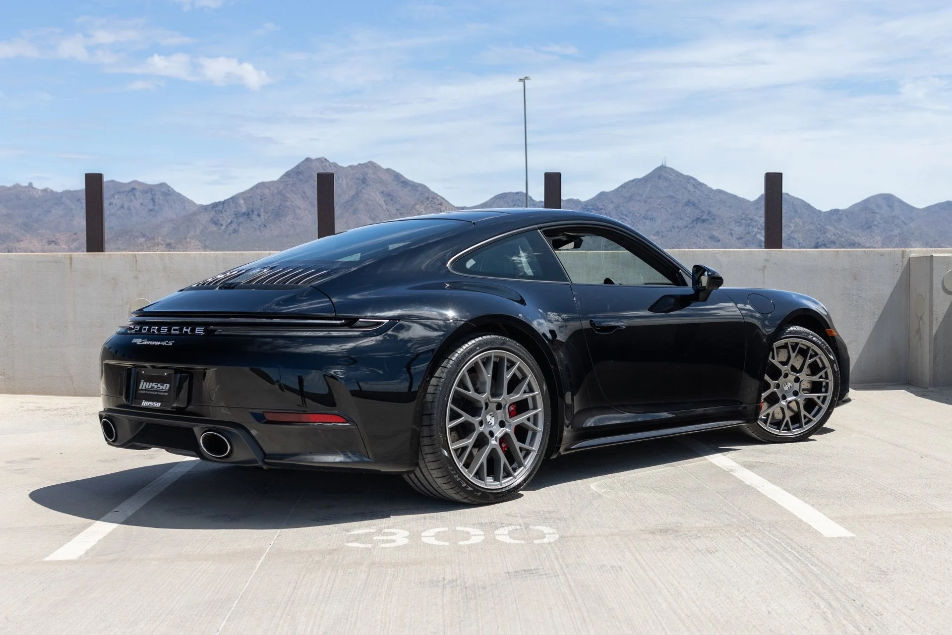 mph006_2450468482_Used_2026_Porsche_911_Carrera_4_S_1788910449_4d149cbaf5