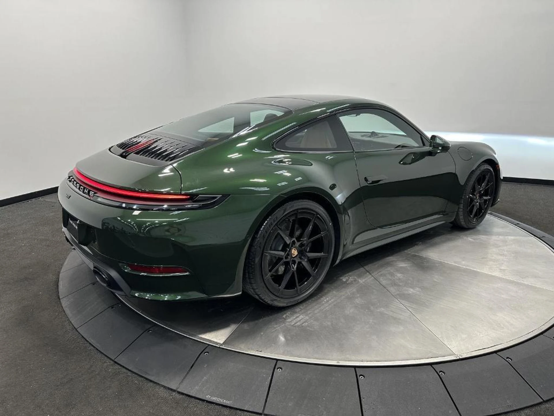 mph006_2451827357_X65y10_POX_Oj_V_Et_H_gp_UVN_1_OVSKY_71c8f24c06