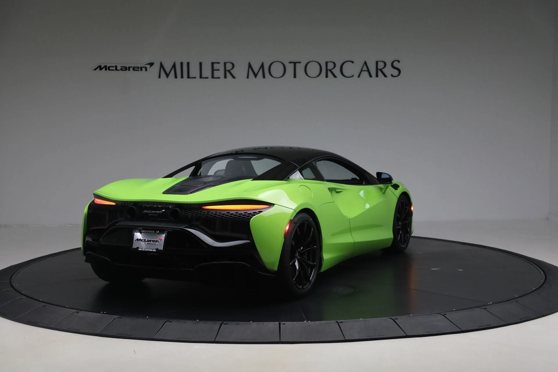 mph006_2459163498_Used_2023_Mc_Laren_Artura_Performance_f11880b1a8