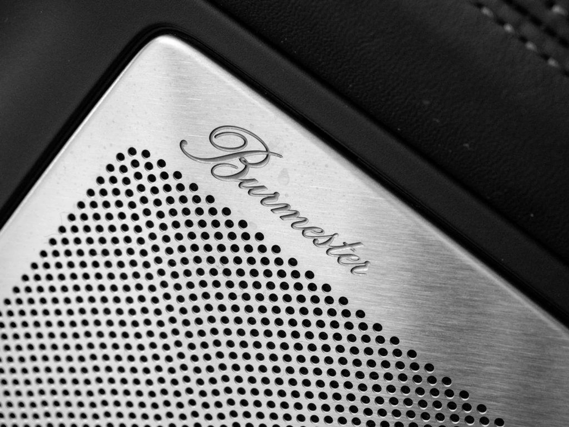 mph006_2460668958_d_P75_NMCA_8y4_N_Bz_Pv_Y4t_QV_77o_Z3c_4d1af4d721