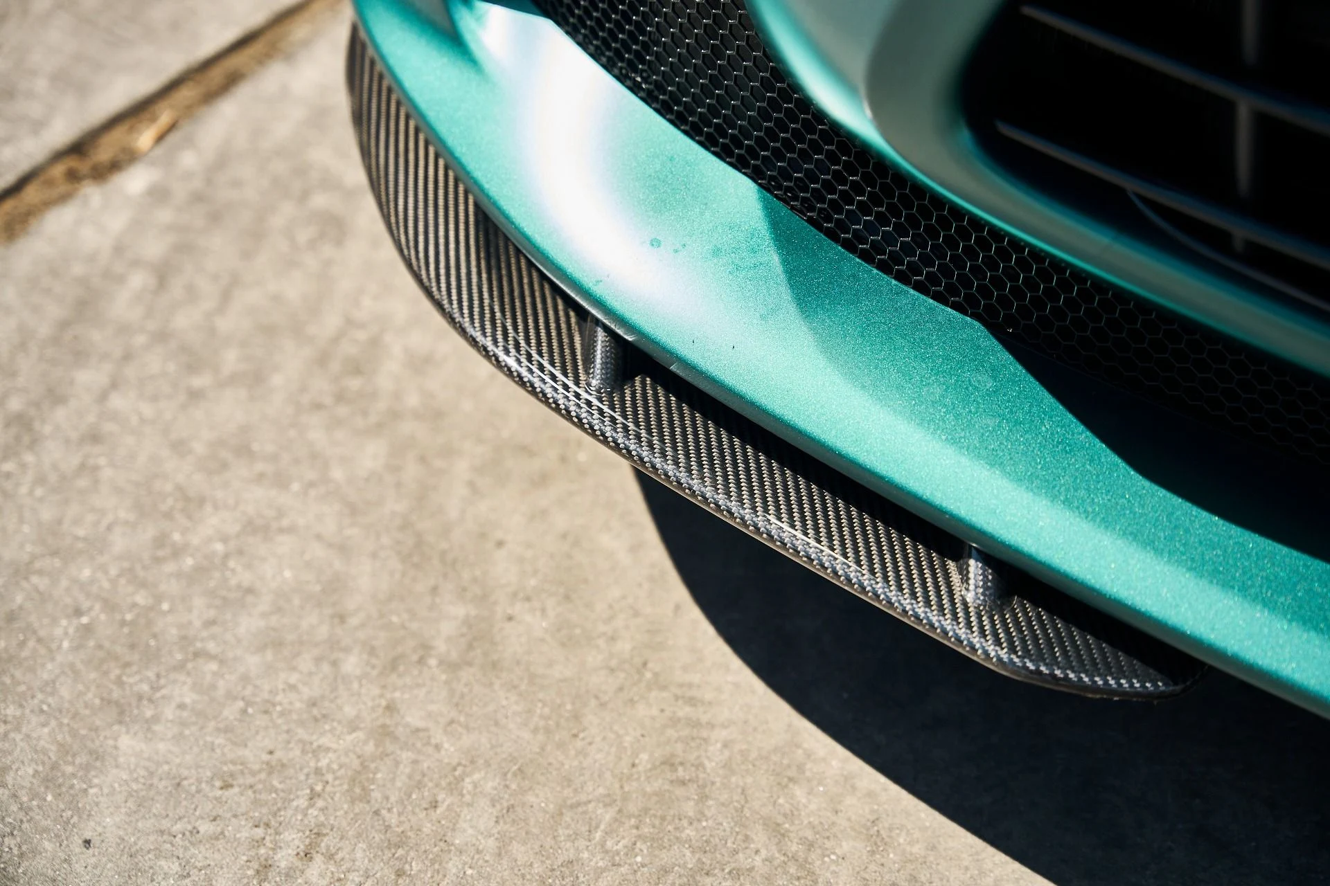 mph006_2474848717_Used_2024_Aston_Martin_DB_12_1784769356_9954a02283