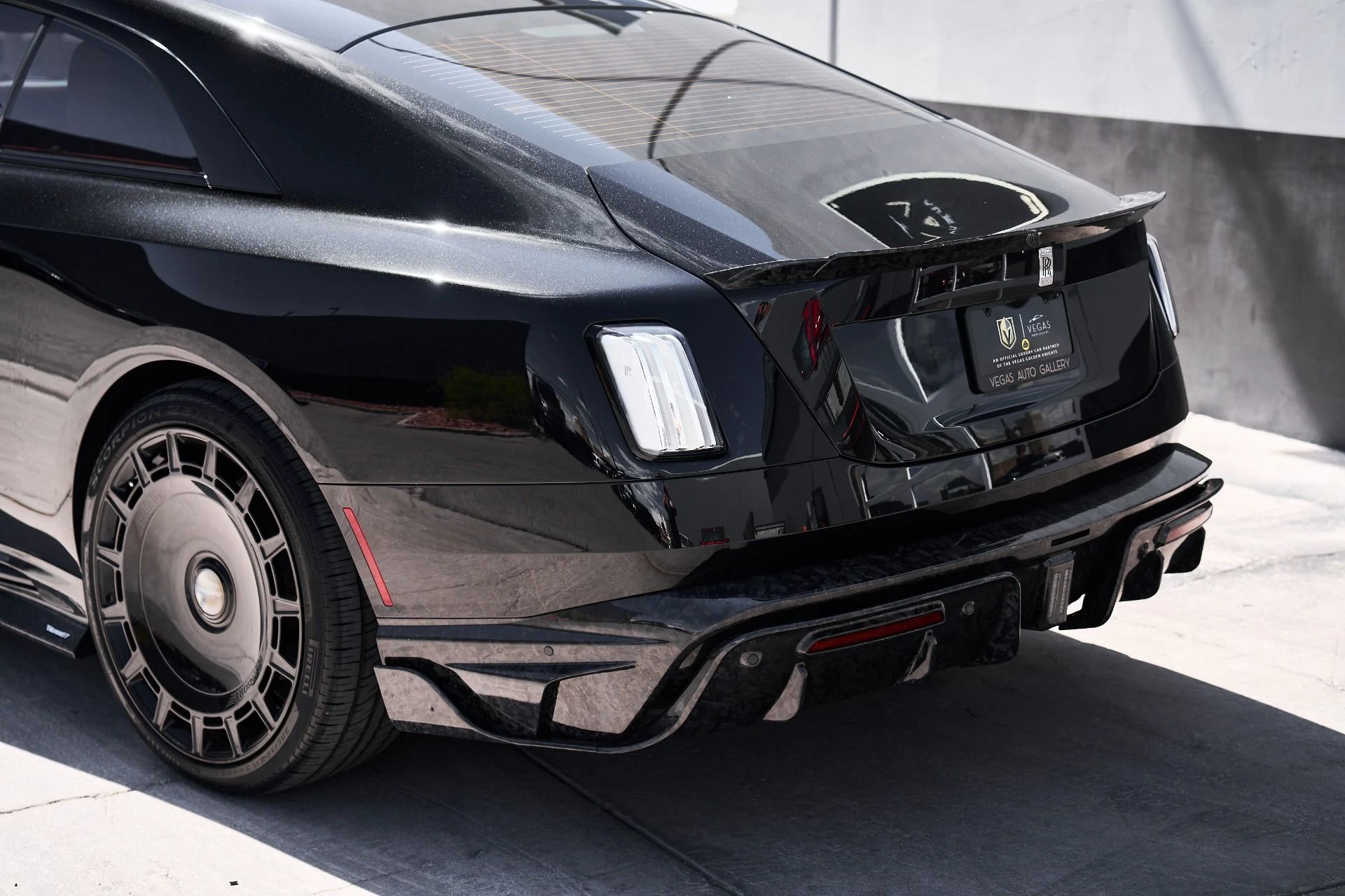 mph006_2486740139_Used_2025_Rolls_Royce_Spectre_Mansory_1756243802_eeaca38b63
