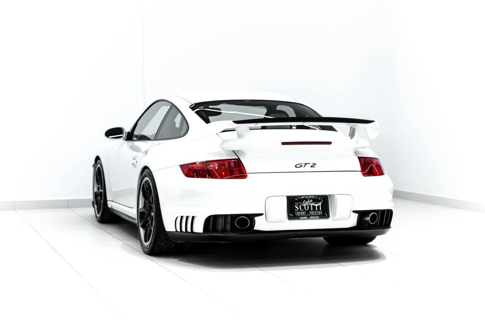 mph006_2494360962_porsche_911_2009_jpg_v_1773863537_70f30c4180